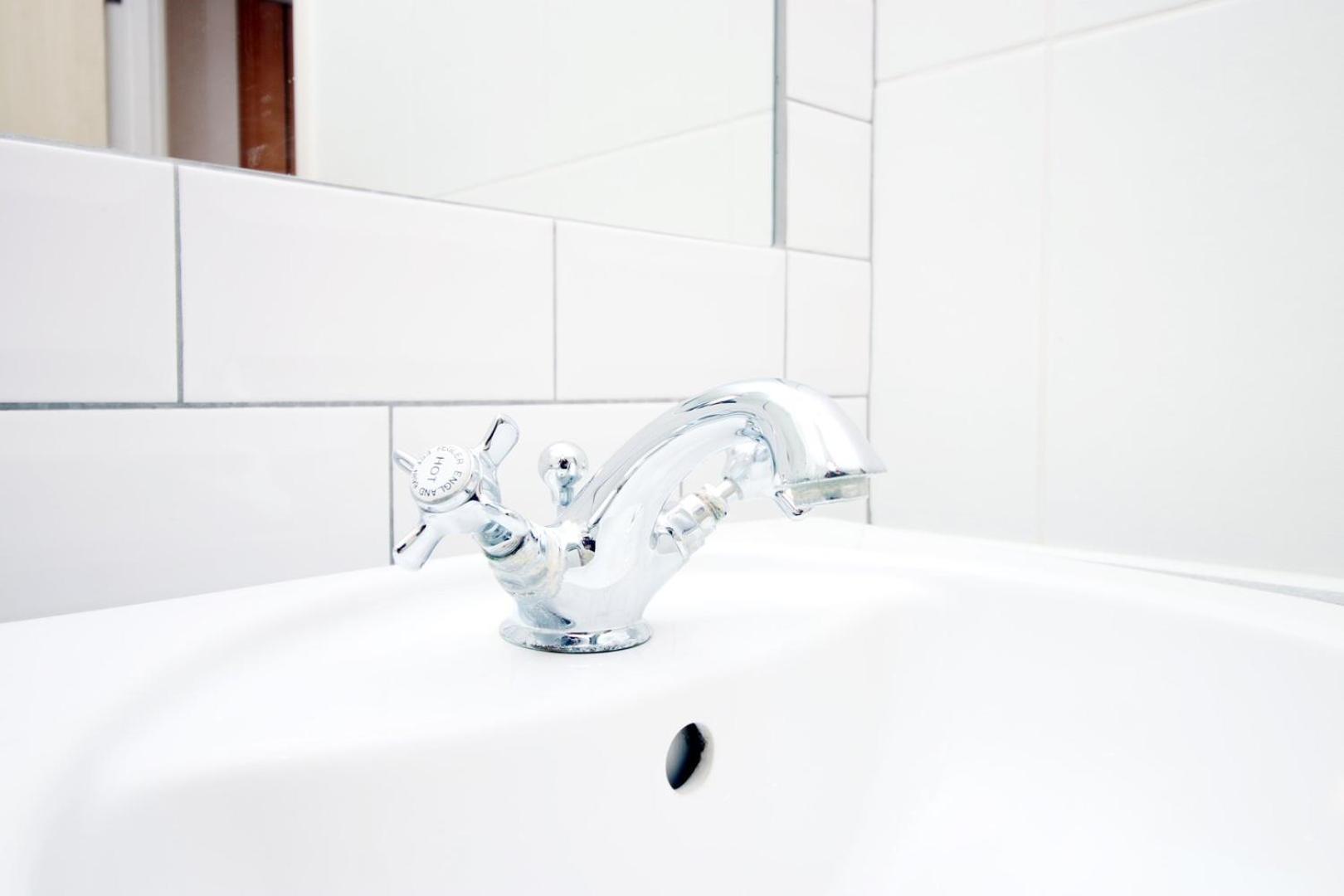 Apartment Centrally Located Spacious 2br | Cohost Partners Cardiff
