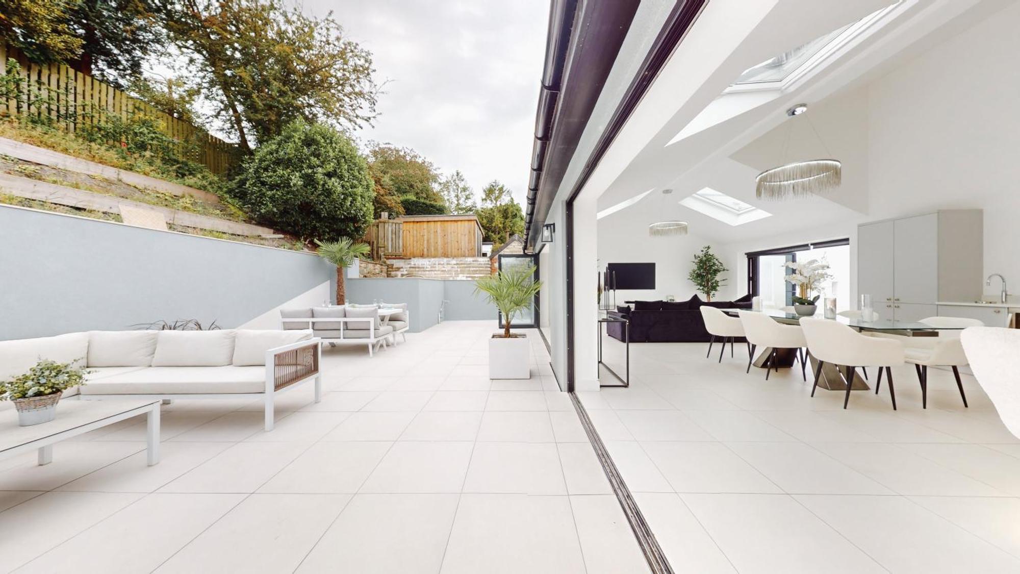 Feel Celebrity Style - 6 Parking Spaces - Pet Friendly - Very Private * Cardiff