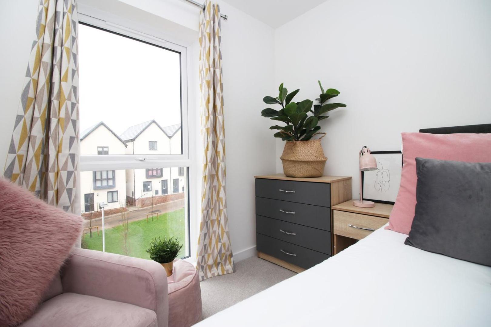 Church Road Free Parking Apartment