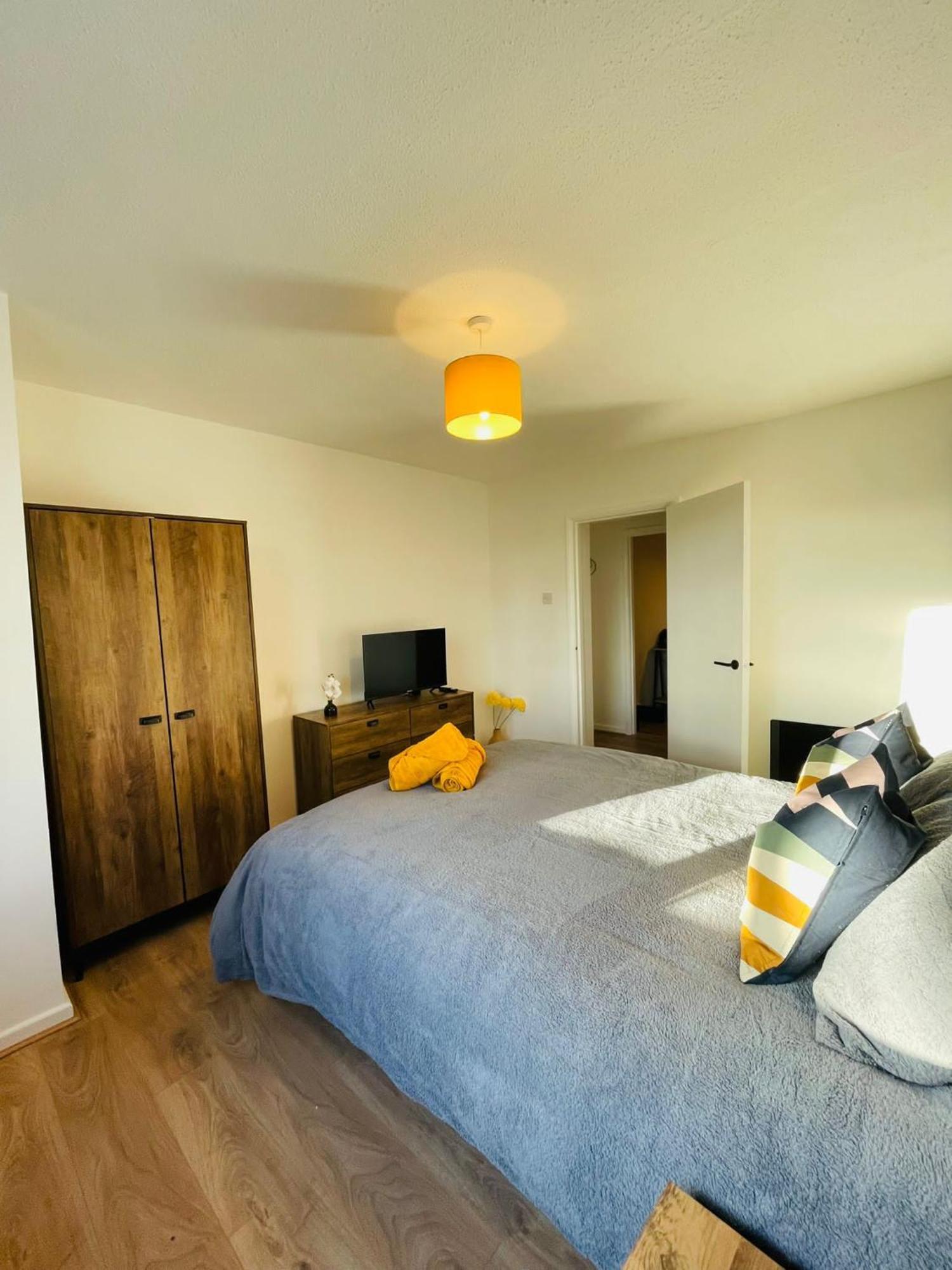 The Cwtch - In Cardiff/penylan * Cardiff