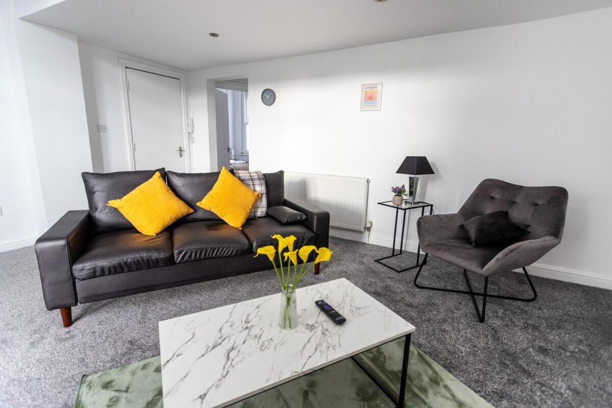 Perfectly Placed Cozy Flat In The Citys Heart Cardiff