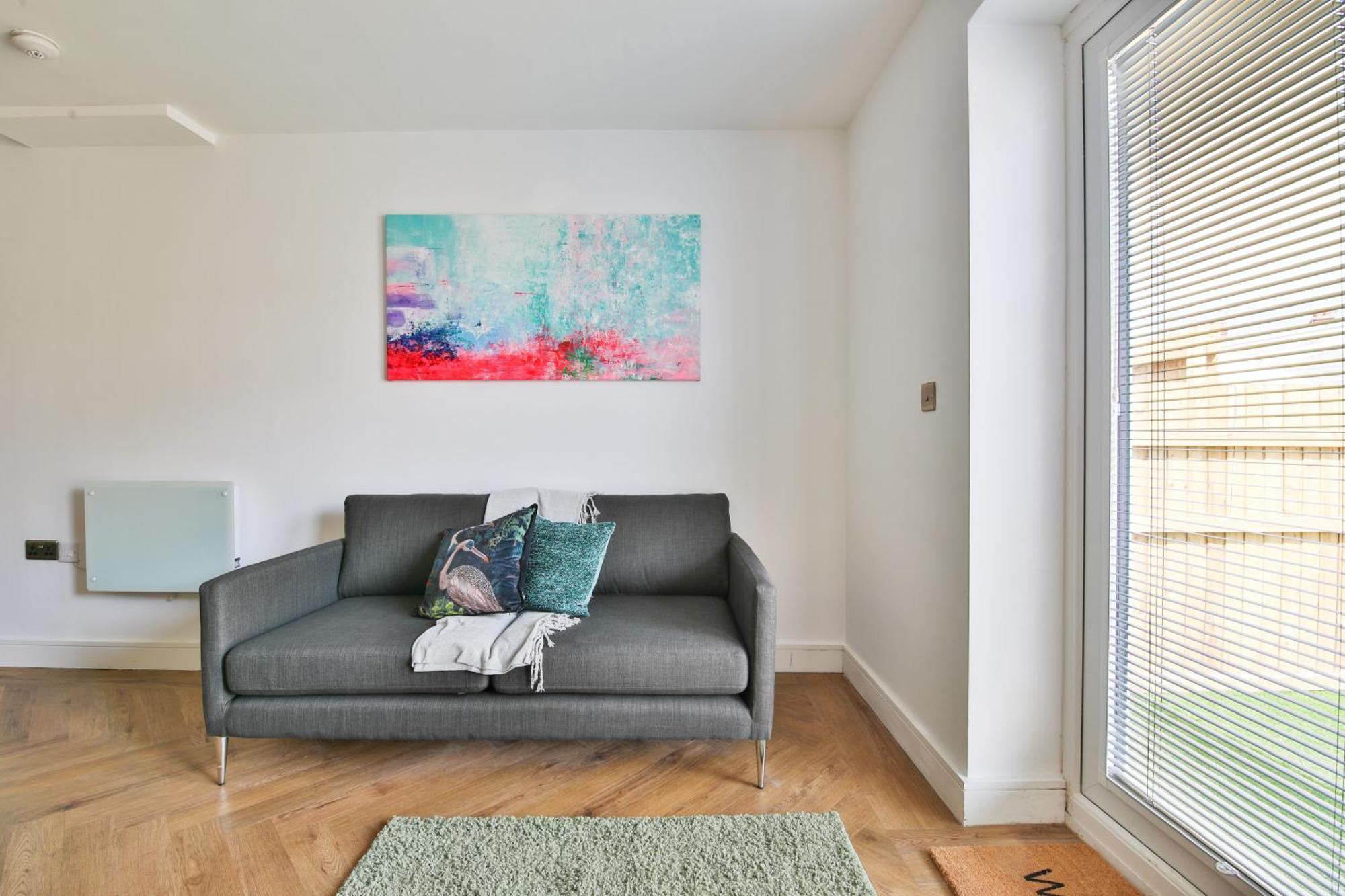 Apartment North Road Luxe New Serviced Apartments- Parking Available With Full Kitchen Amenities Cardiff