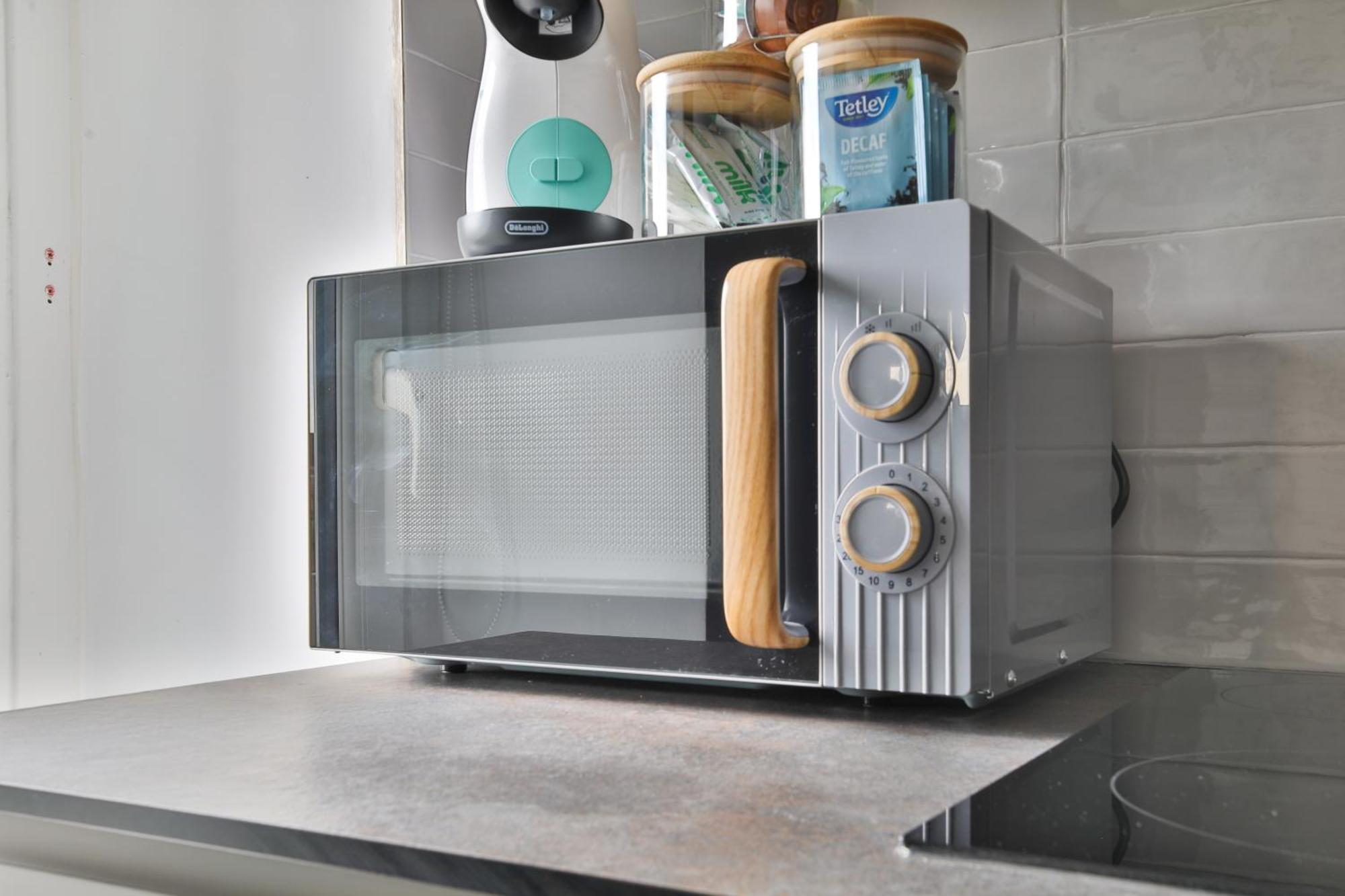 North Road Luxe New Serviced Apartments- Parking Available With Full Kitchen Amenities Apartment *