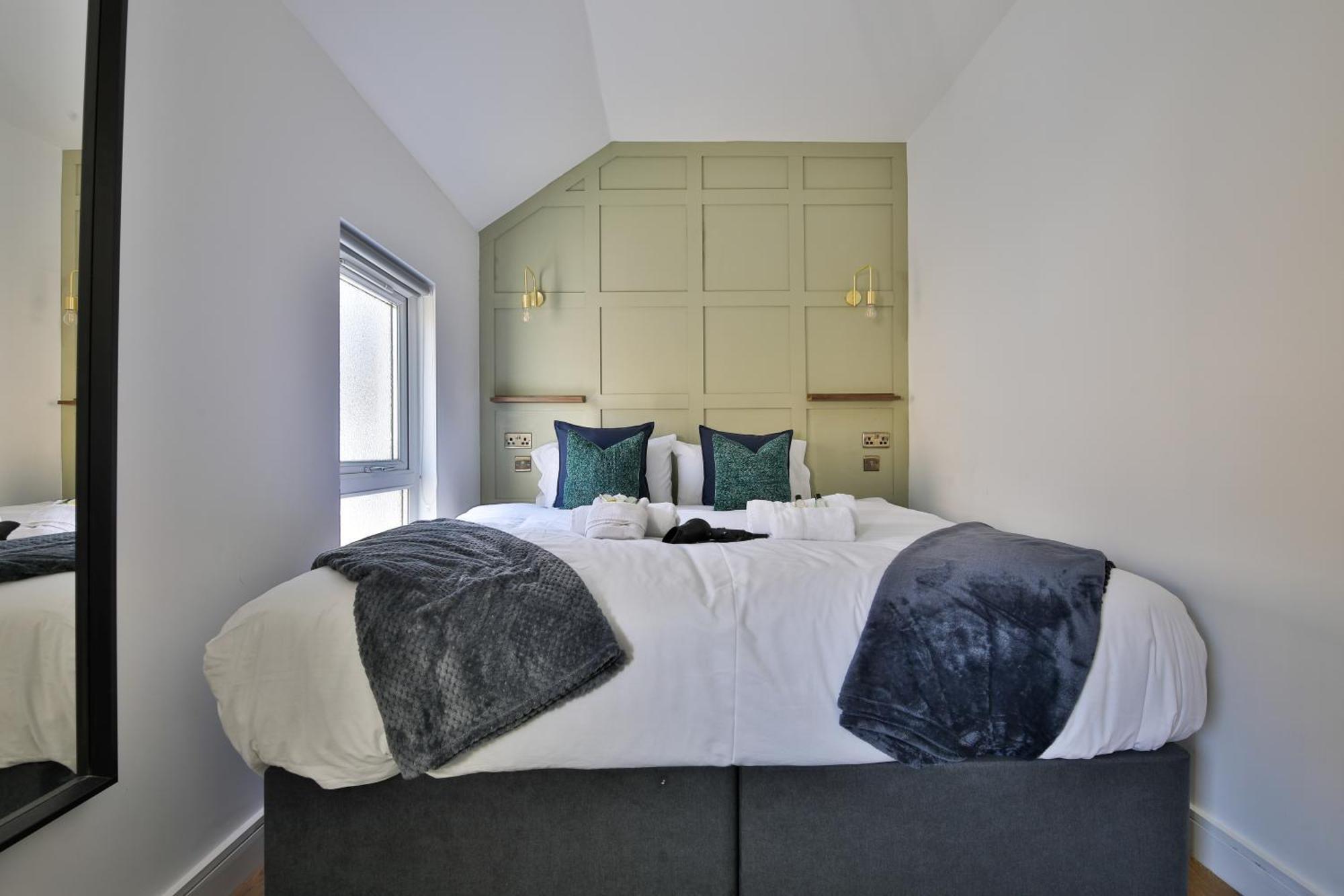 Apartment North Road Luxe New Serviced Apartments- Parking Available With Full Kitchen Amenities Cardiff