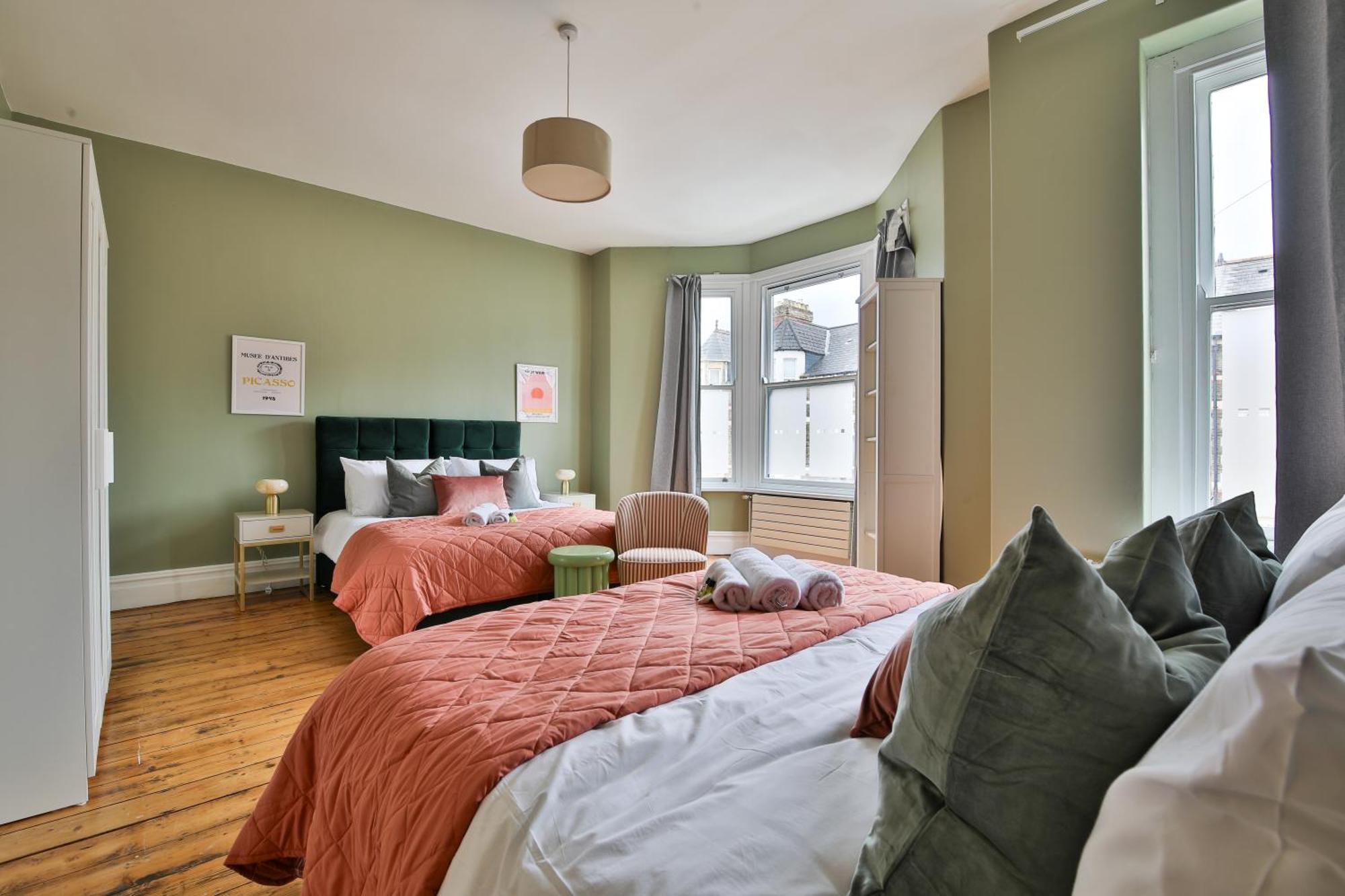 46 Claude Road *