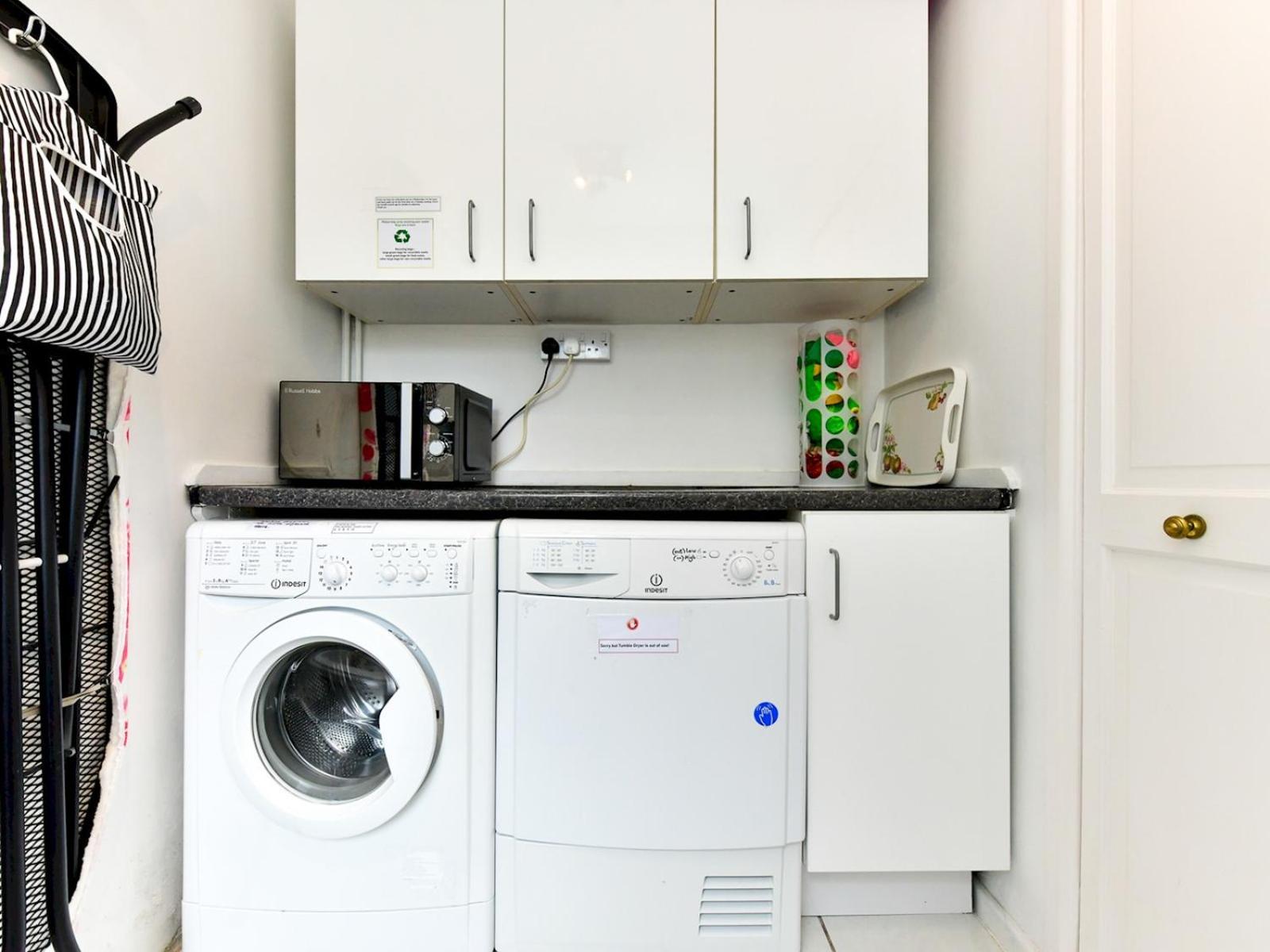 Cosy 2 Bed In Canton Pass The Keys Cardiff