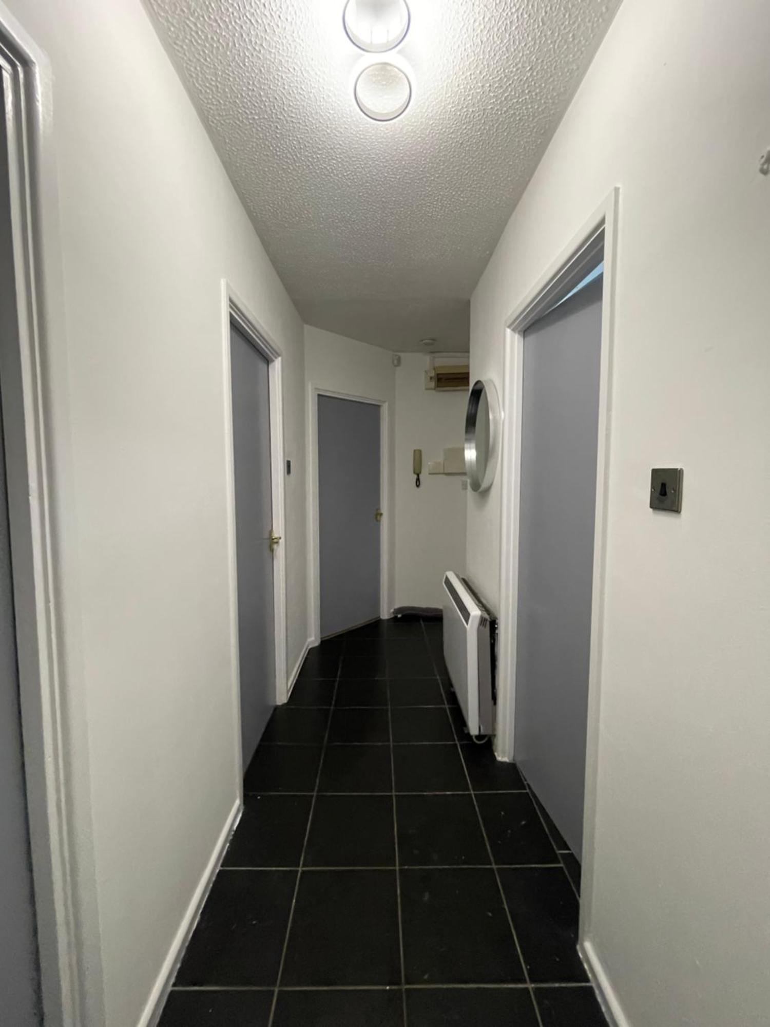 Apartment Bay With Parking