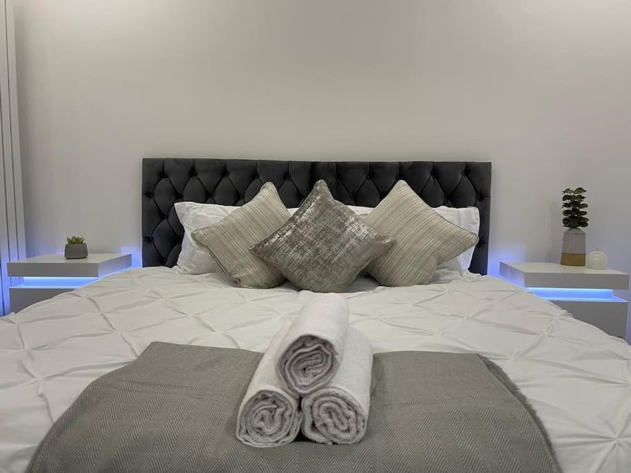 New Modern 5 Bedroom House - Centre - Parking Cardiff