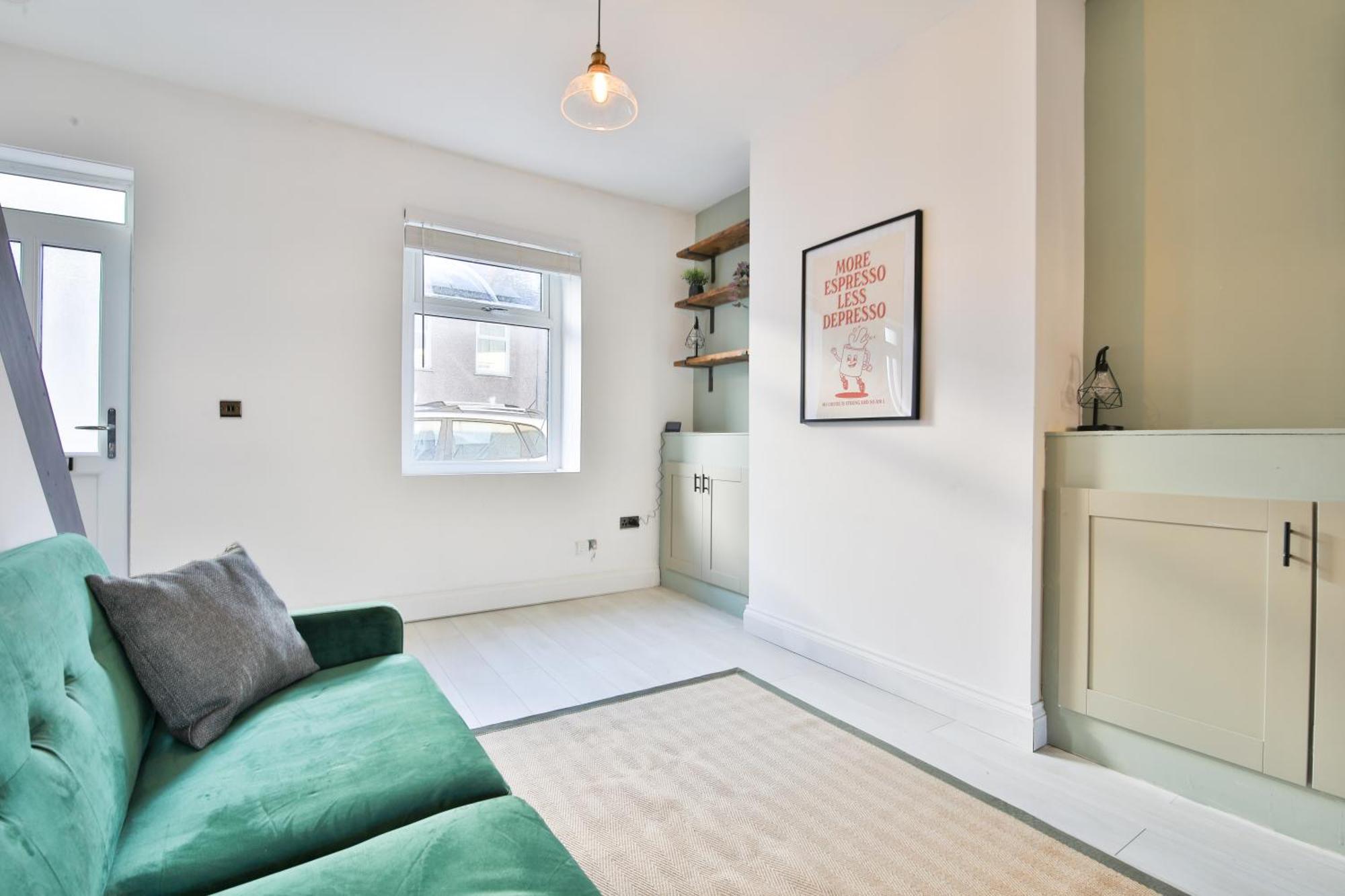 Stayright Charming 2br House, Walking Distance To City Centre * Cardiff