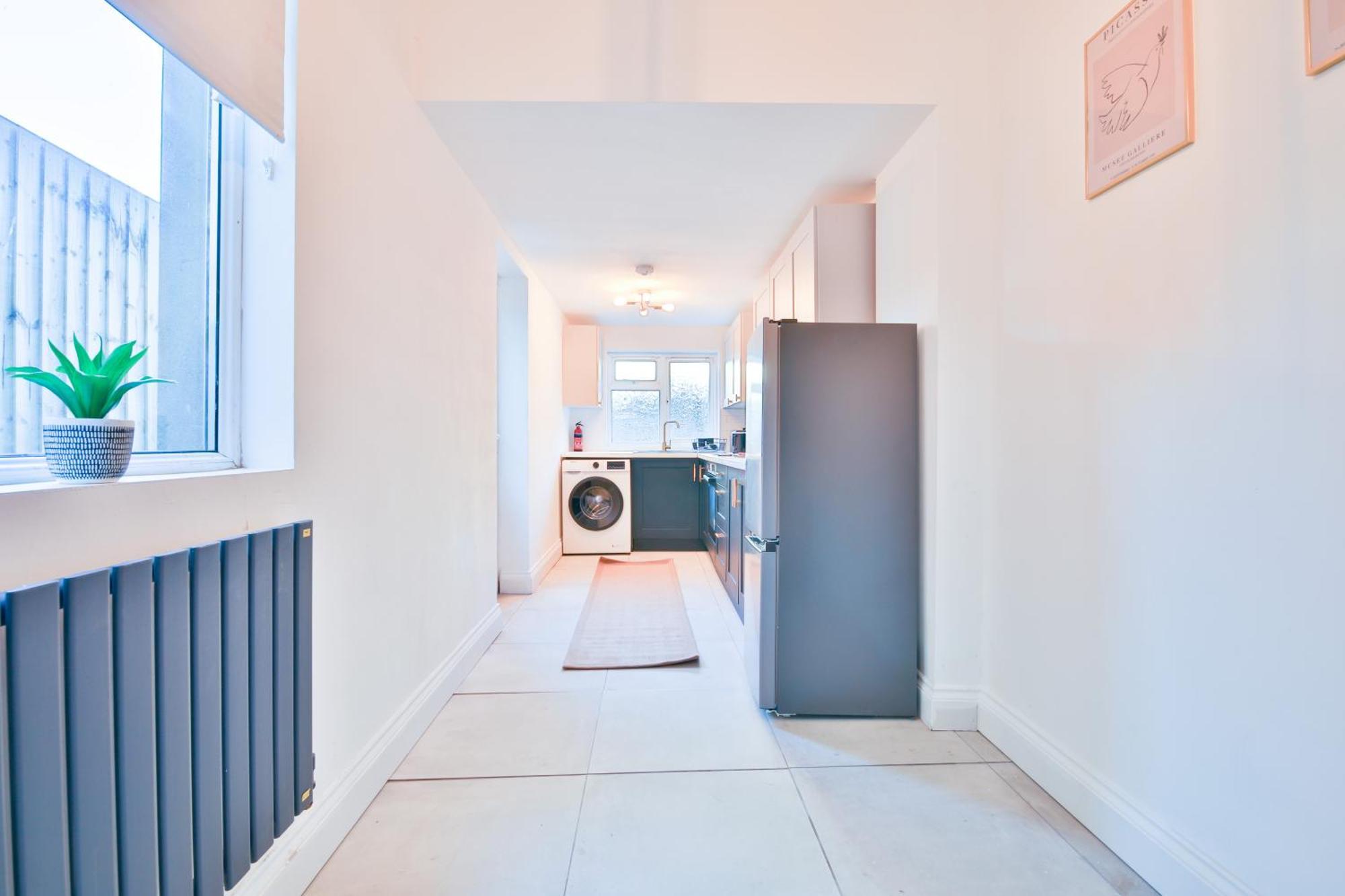 Stayright Charming 2br House, Walking Distance To City Centre Apartment *