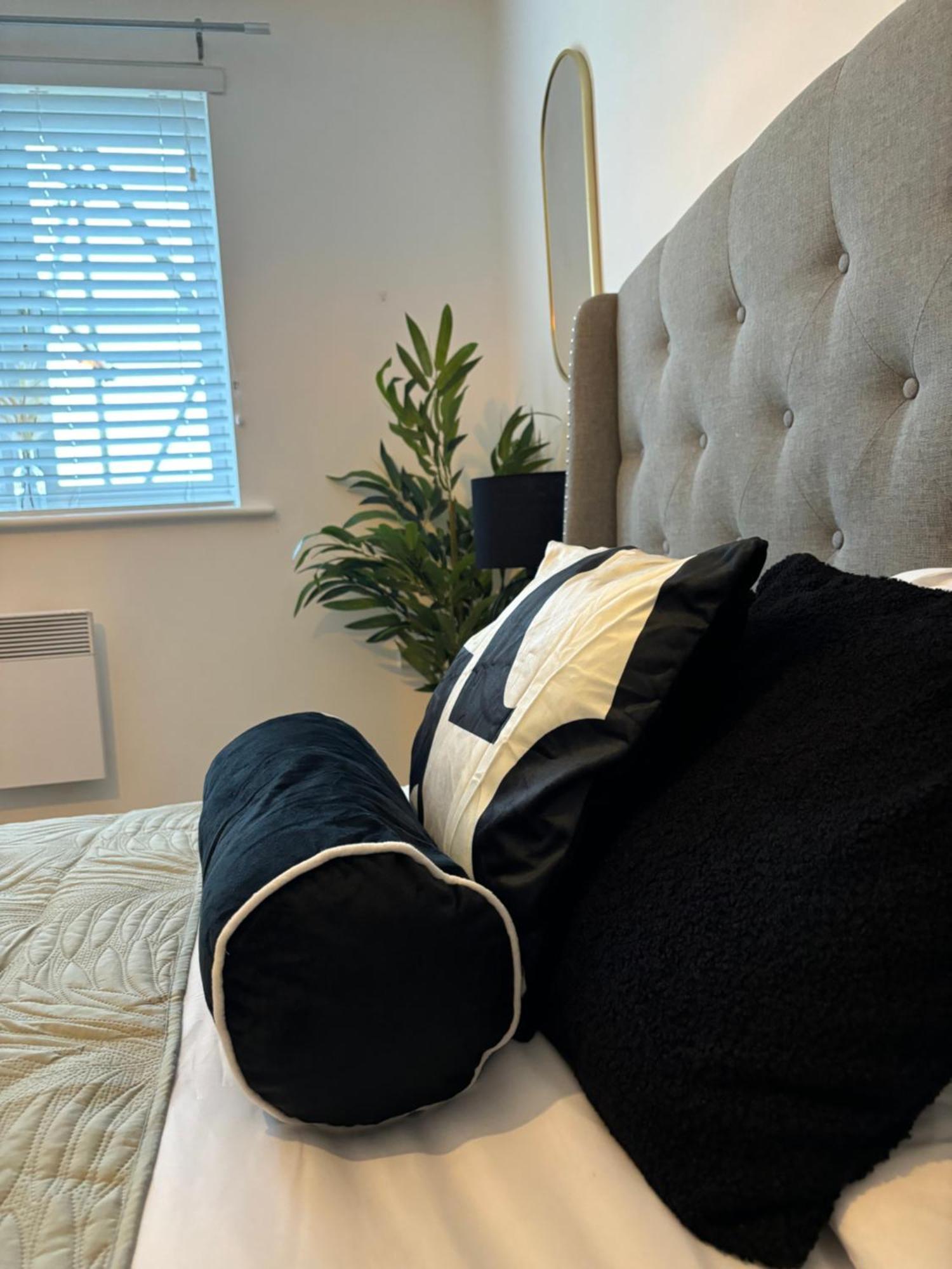 Apartment One Or Two Double Bed In Pontprennau Cardiff