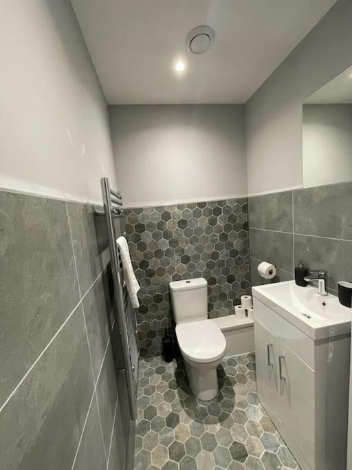 Luxury 2 Bed Centre Duplex With High Ceilings Apartment Cardiff