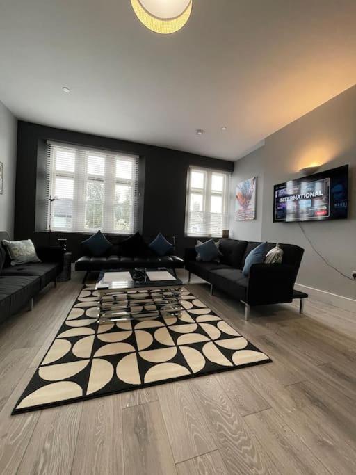 Luxury 2 Bed Centre Duplex With High Ceilings * Cardiff