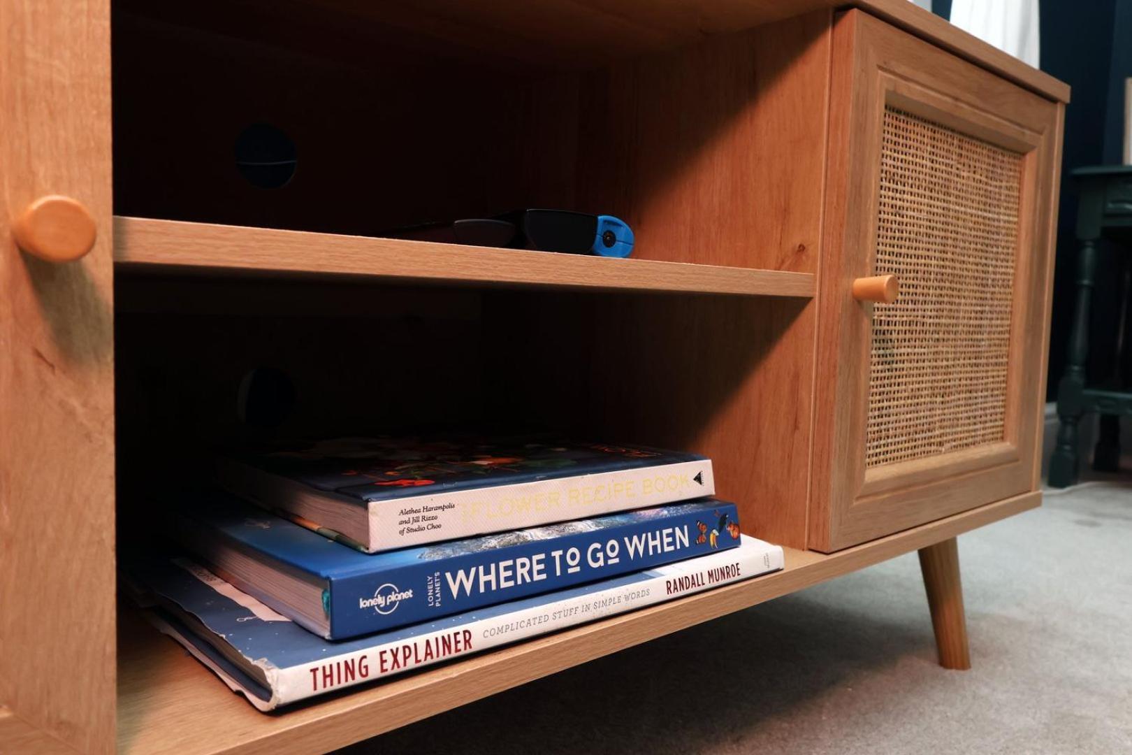 Apartment Spacious 2-bed Haven With Luxe Touches Cardiff
