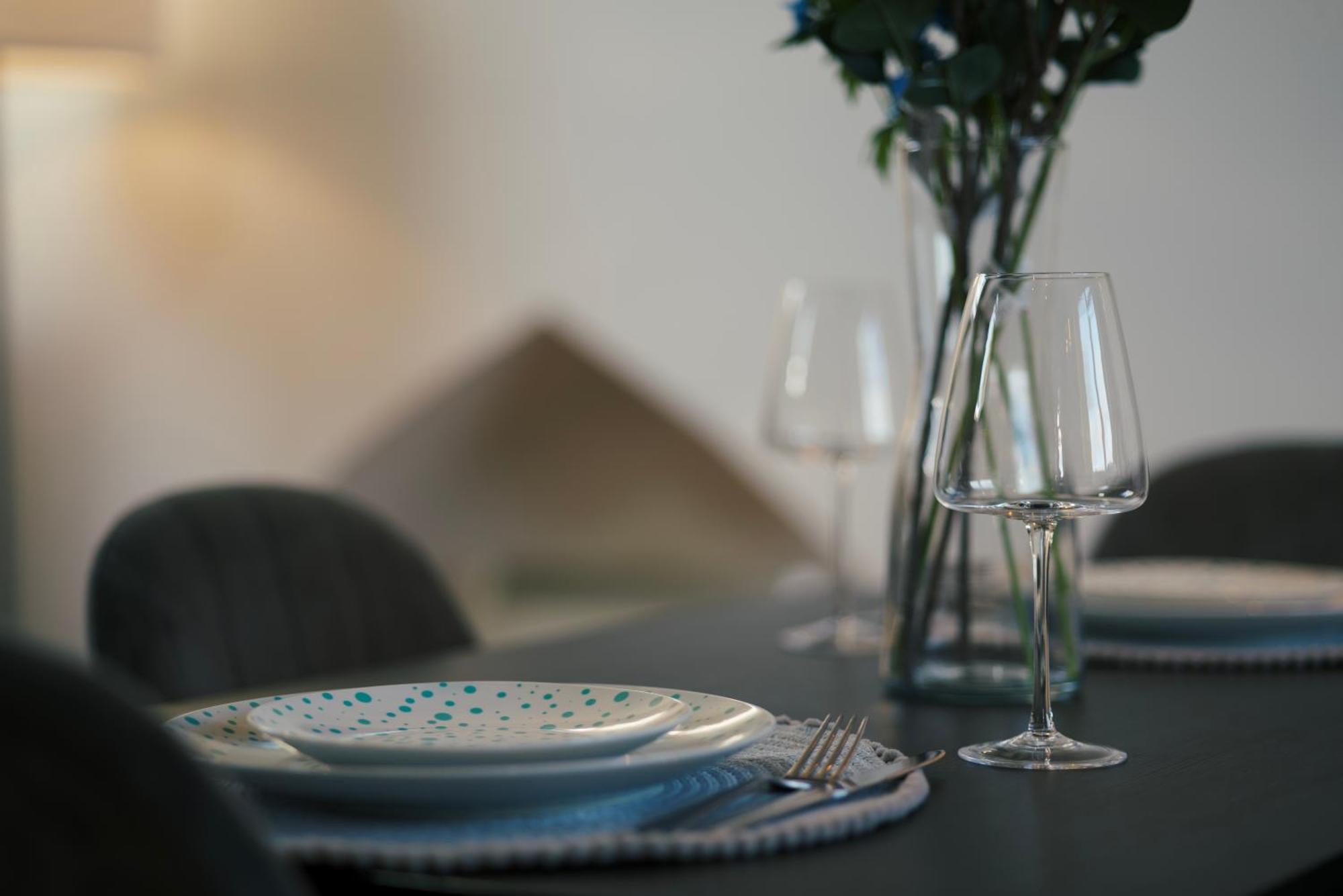Luxury 3 Bed Centre - Free Parking