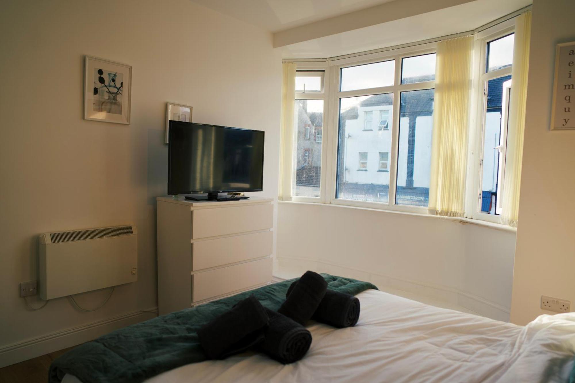 Apartment Luxury 3 Bed Centre - Free Parking *