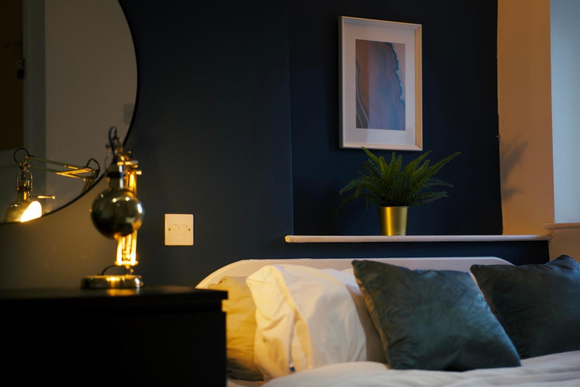 Apartment Luxury 3 Bed Centre - Free Parking *