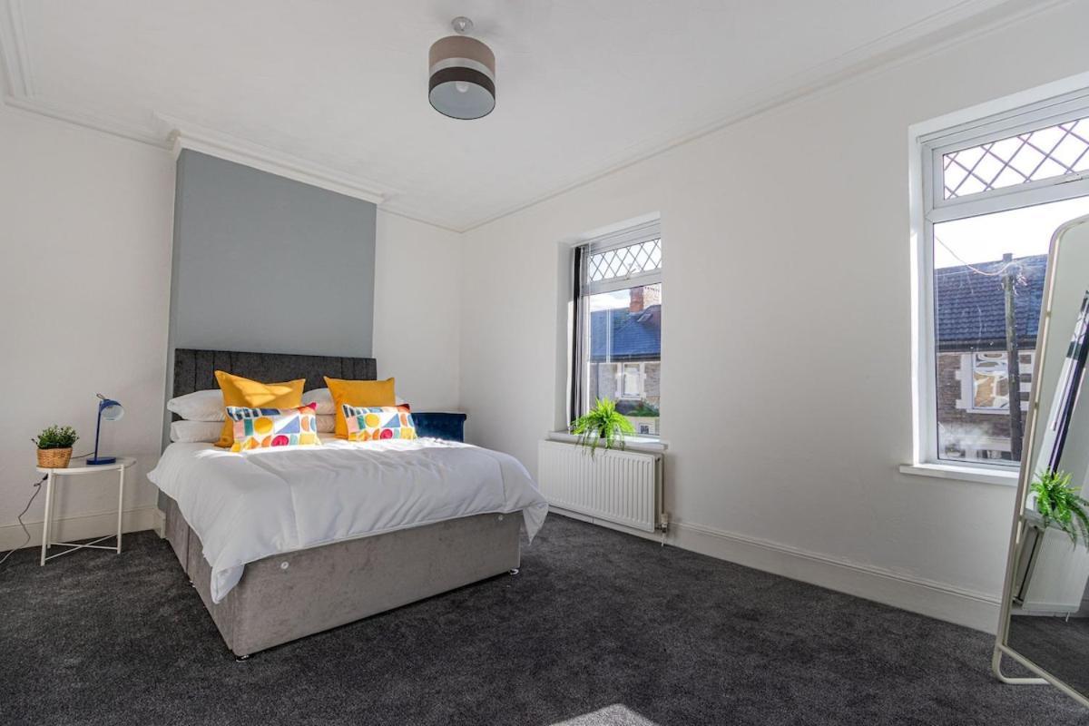 Holiday home The Luxury Free Parking 10 Min Walk To Town *