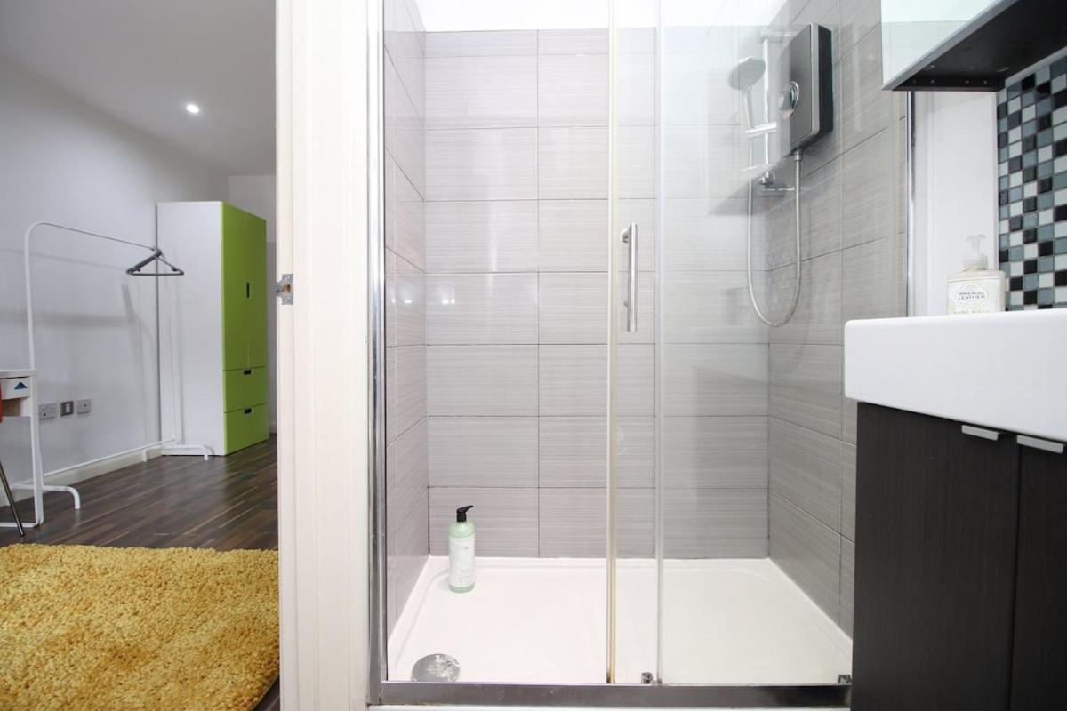 Apartment Modern & Cosy -near Centre Cardiff