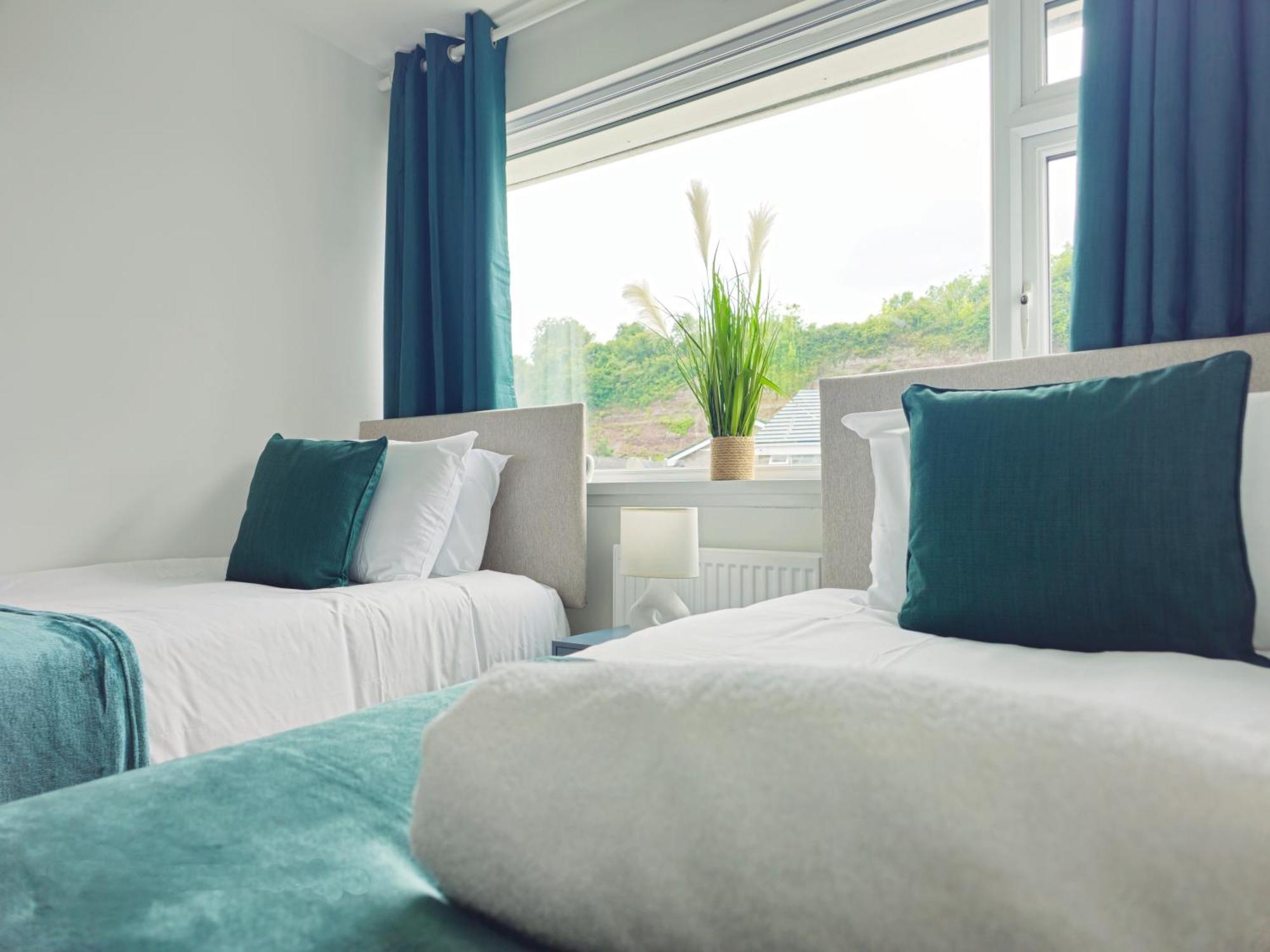 Gainsborough View By N And N Stays, Close To Bay & International Sports Village, Great For Families And Workers, Long Disc Available Apartment Cardiff
