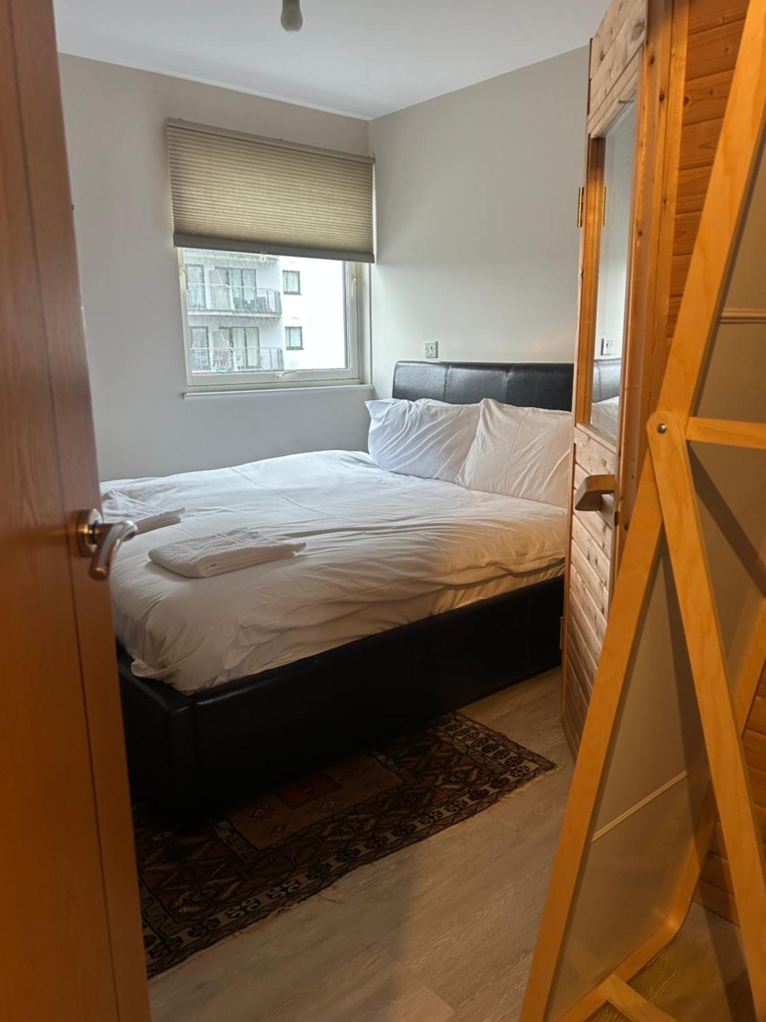 Stunning Waterfront Close To Bay And Penarth With Parking Apartment Cardiff