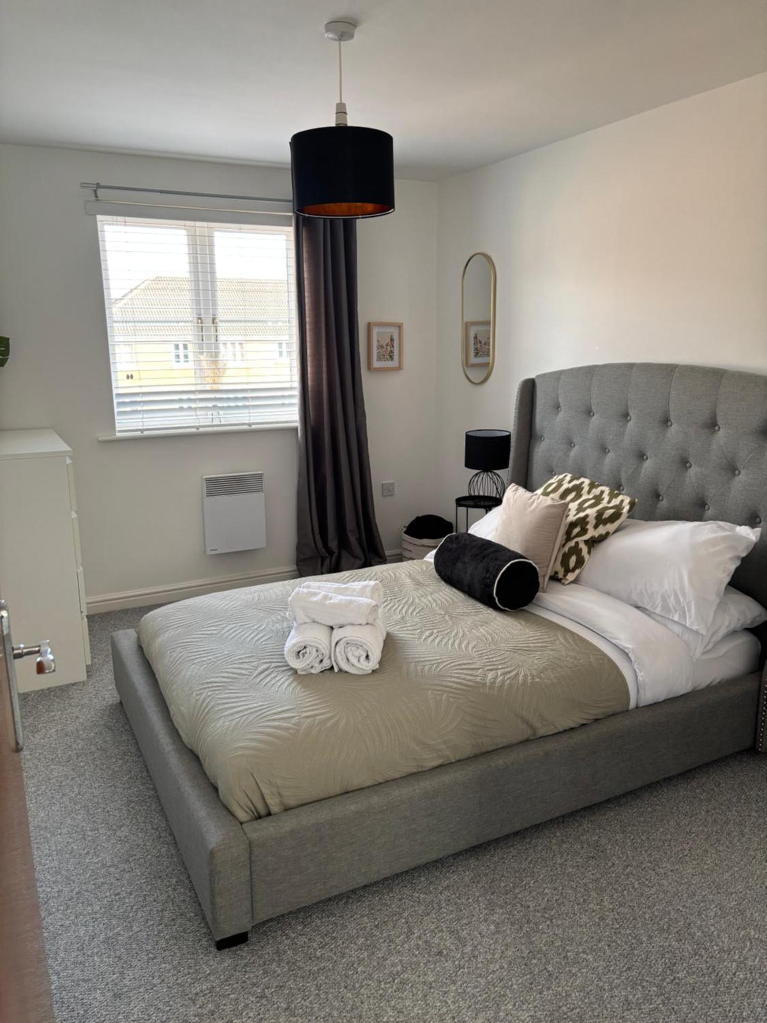 Apartment One Or Two Double Bed In Pontprennau *