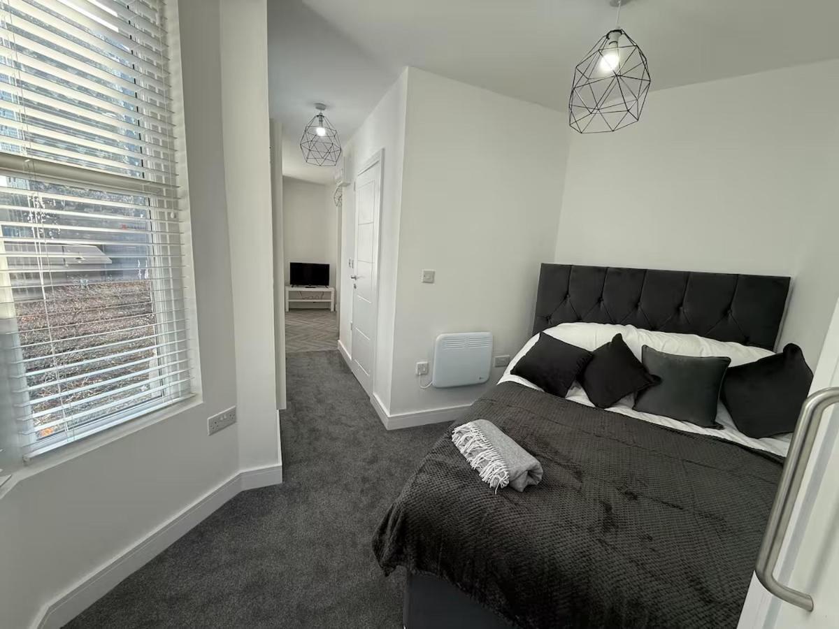 Apartment 9 Mill Lane, - Prime Centre