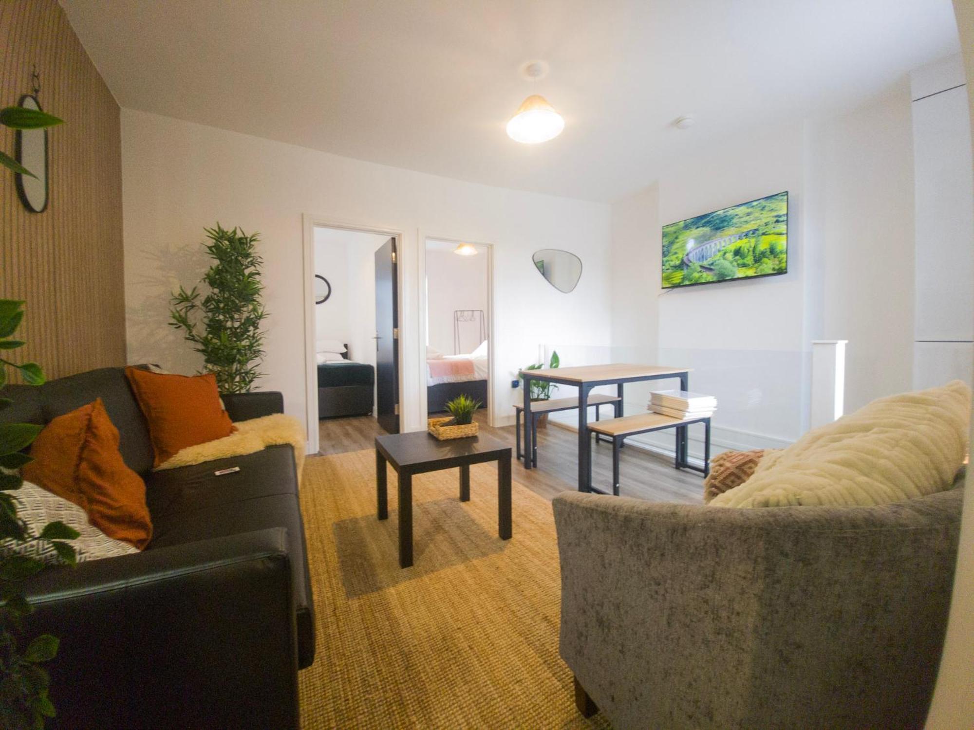 Super Convenient Keyless Entry Two Bedroom Loft By Promise Cardiff