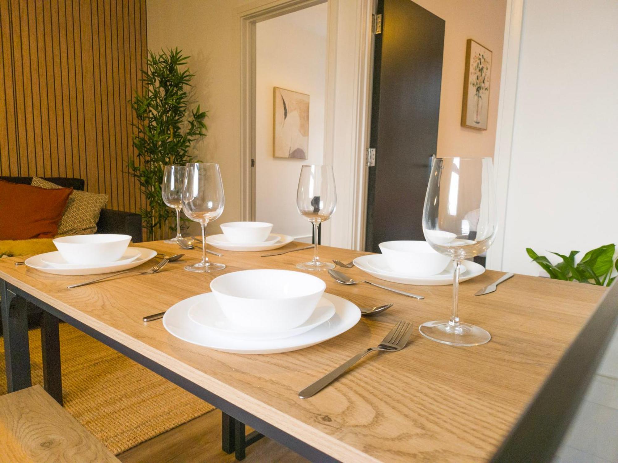 Apartment Super Convenient Keyless Entry Two Bedroom Loft By Promise *
