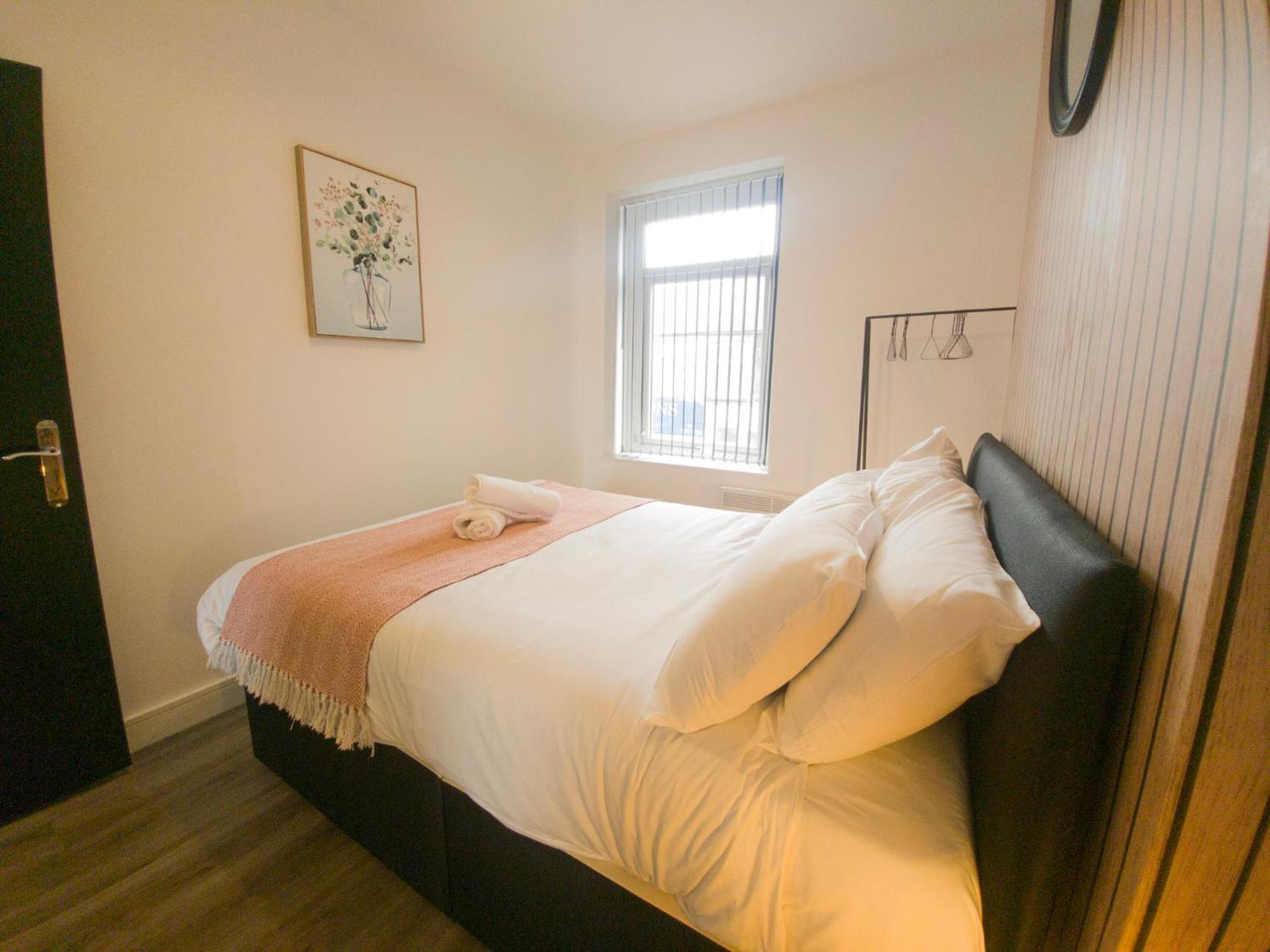 Apartment Super Convenient Keyless Entry Two Bedroom Loft By Promise