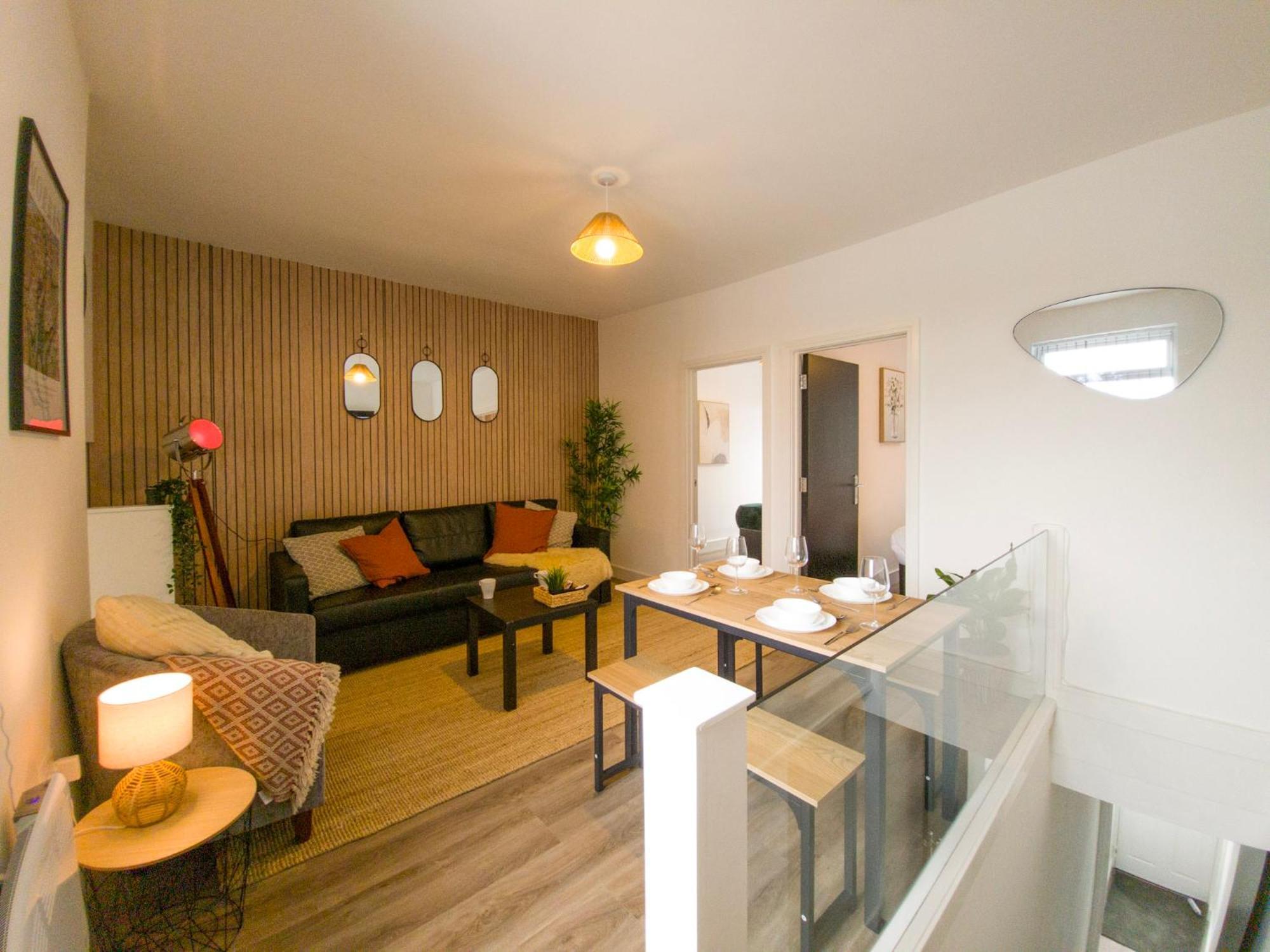 Apartment Super Convenient Keyless Entry Two Bedroom Loft By Promise *