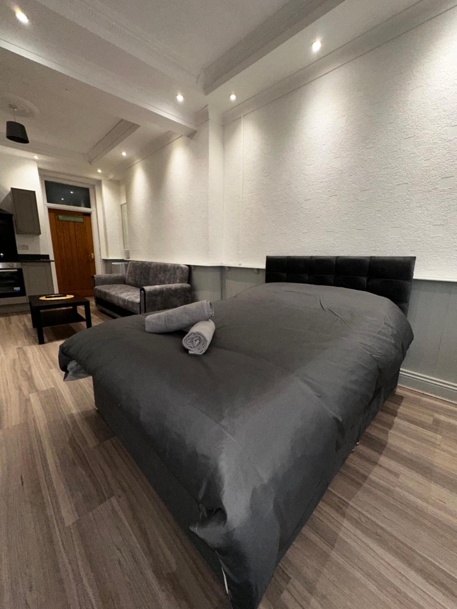 Luxury Near Apartment
