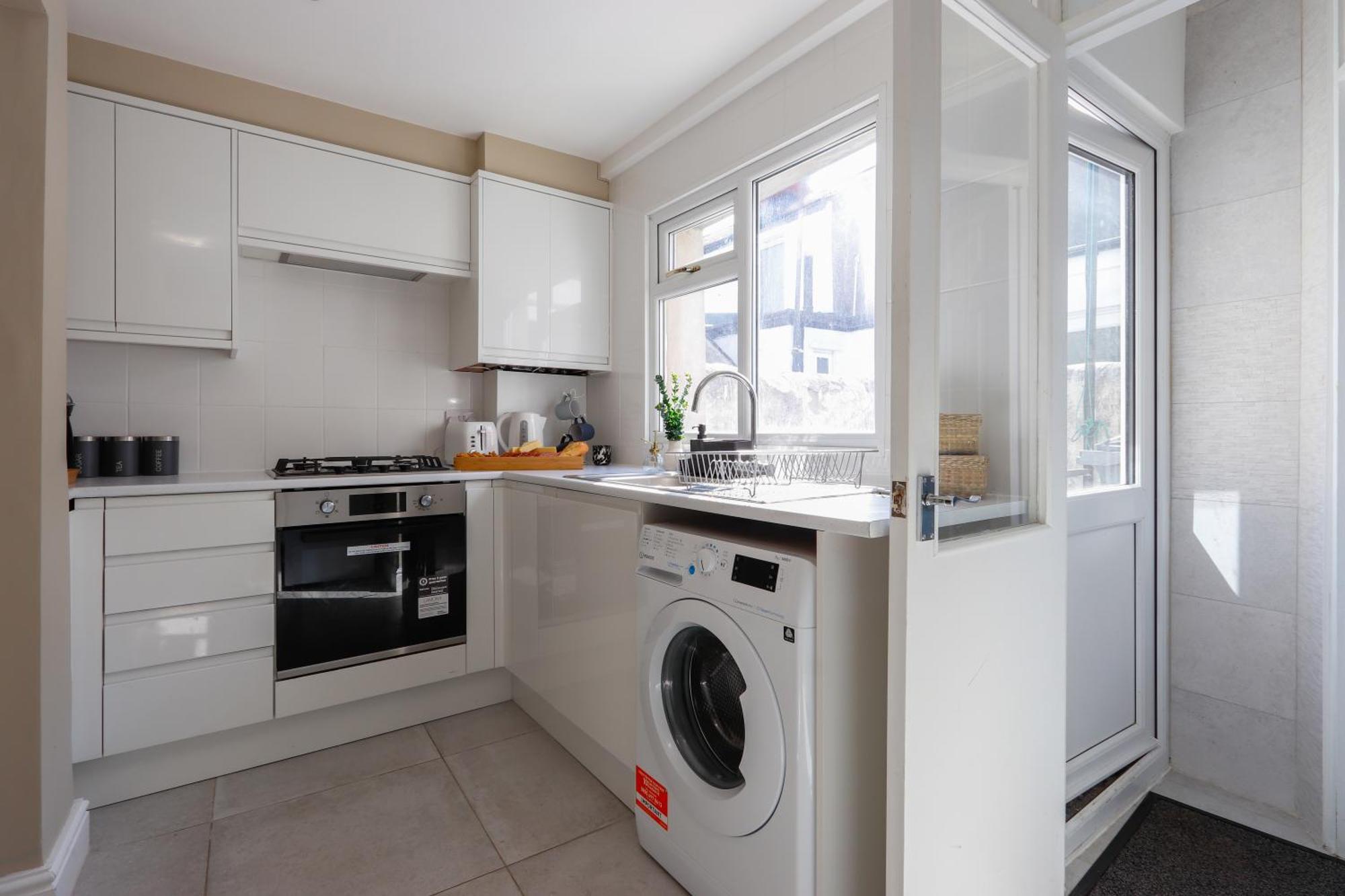 Holiday home Sanjo By Koya Homes-2-bed Home-free Parking