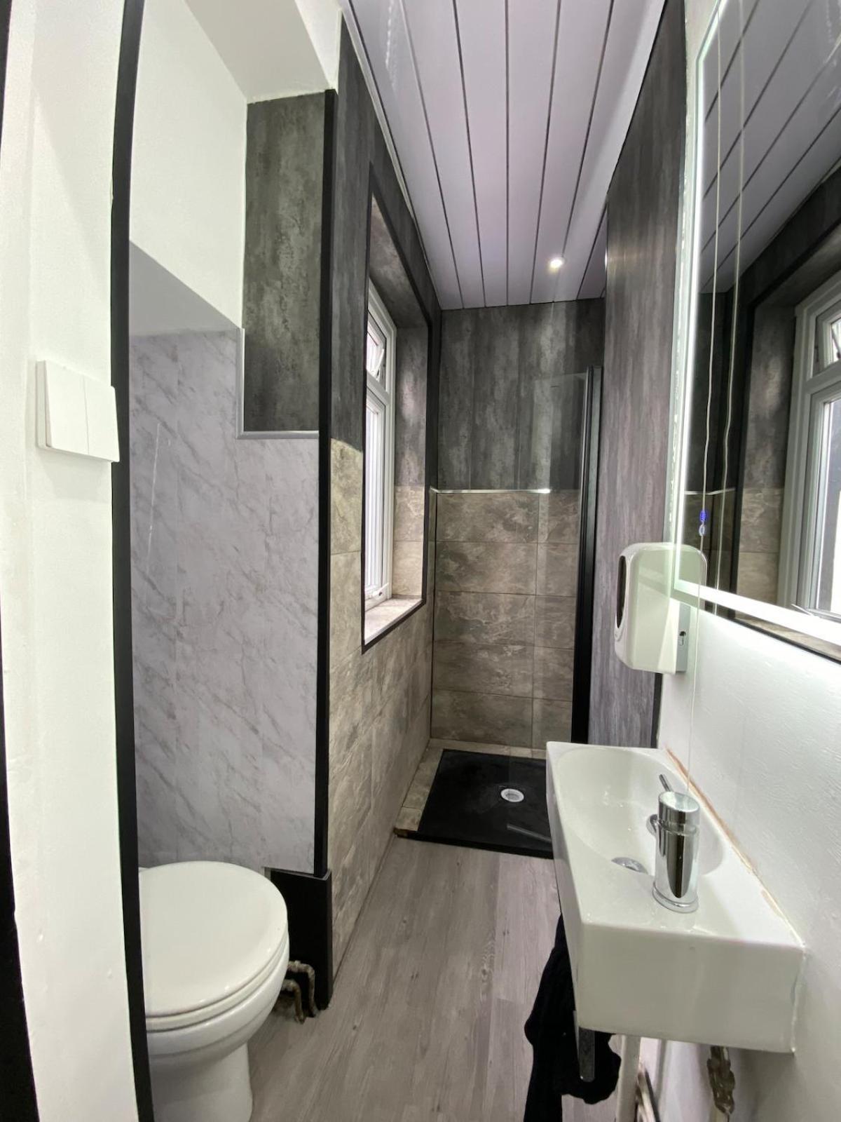 Sleeps 11