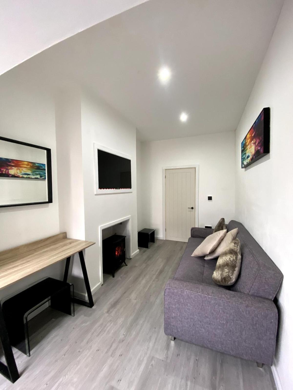 Holiday home Sleeps 11