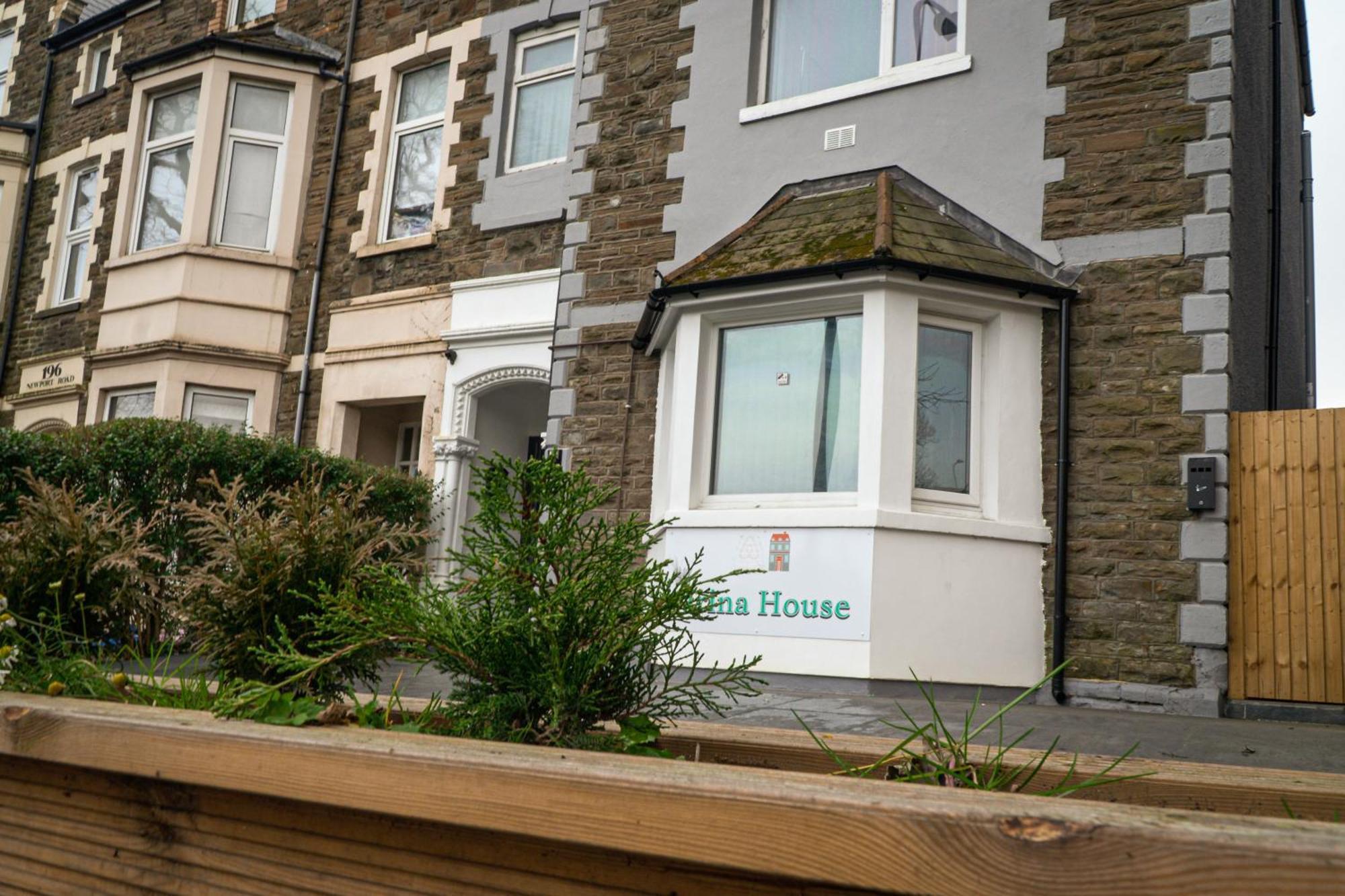 Centrally Located Apartment *