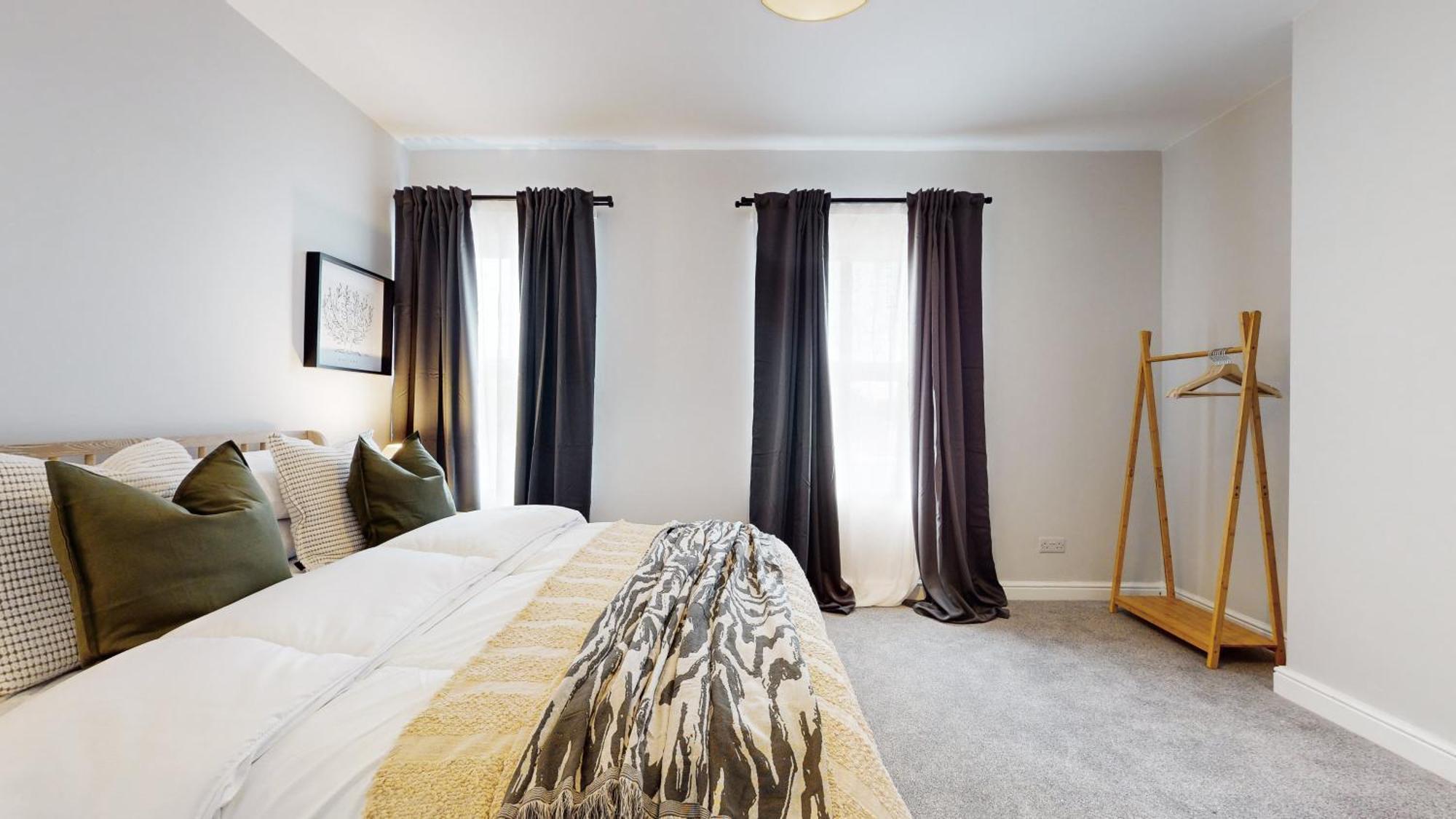 Stylish 3 Bedroom House In The Heart Of *