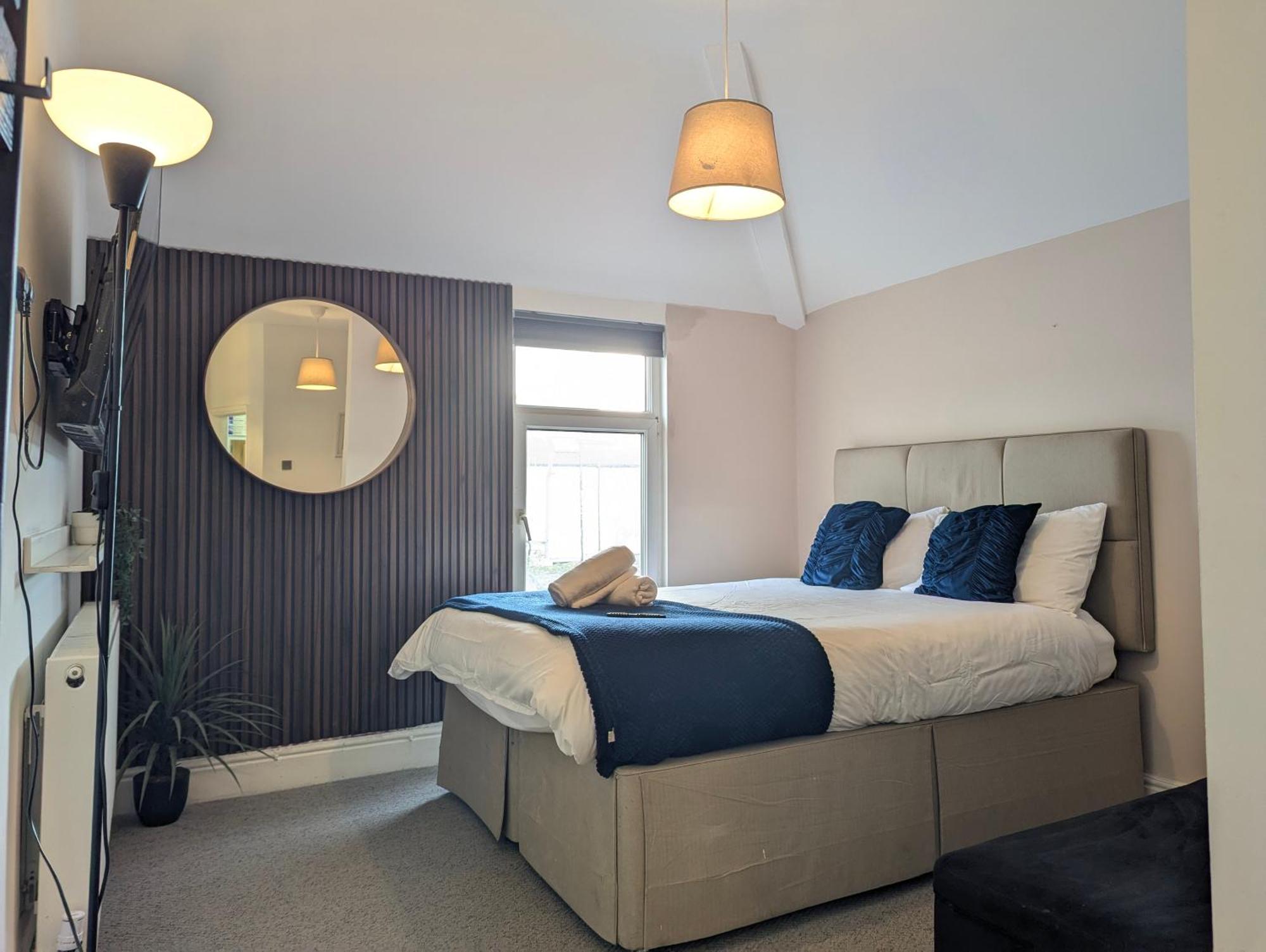 Cosy & * Cardiff
