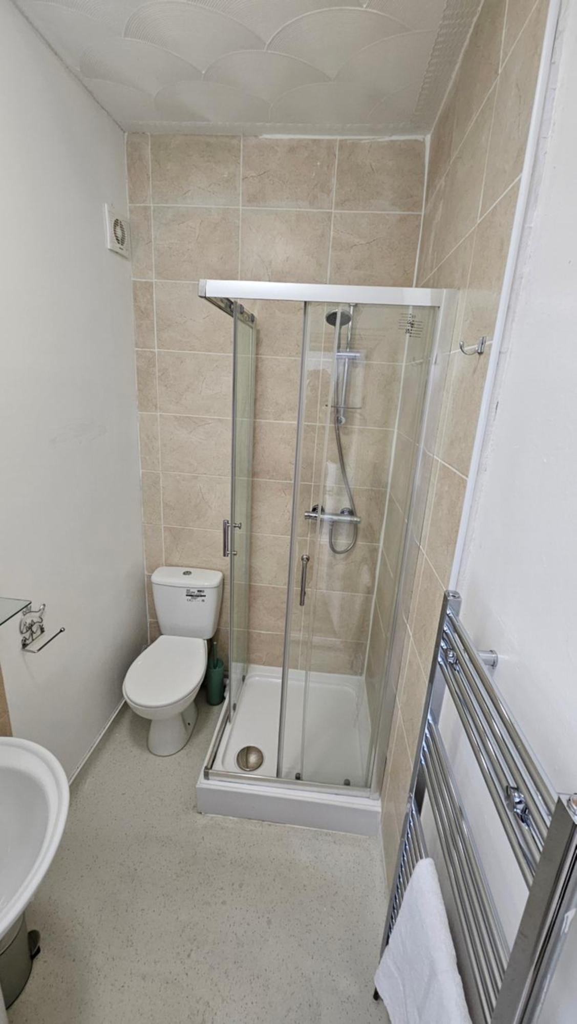 Entire 2 Bedroom Centre & Stadium * Cardiff
