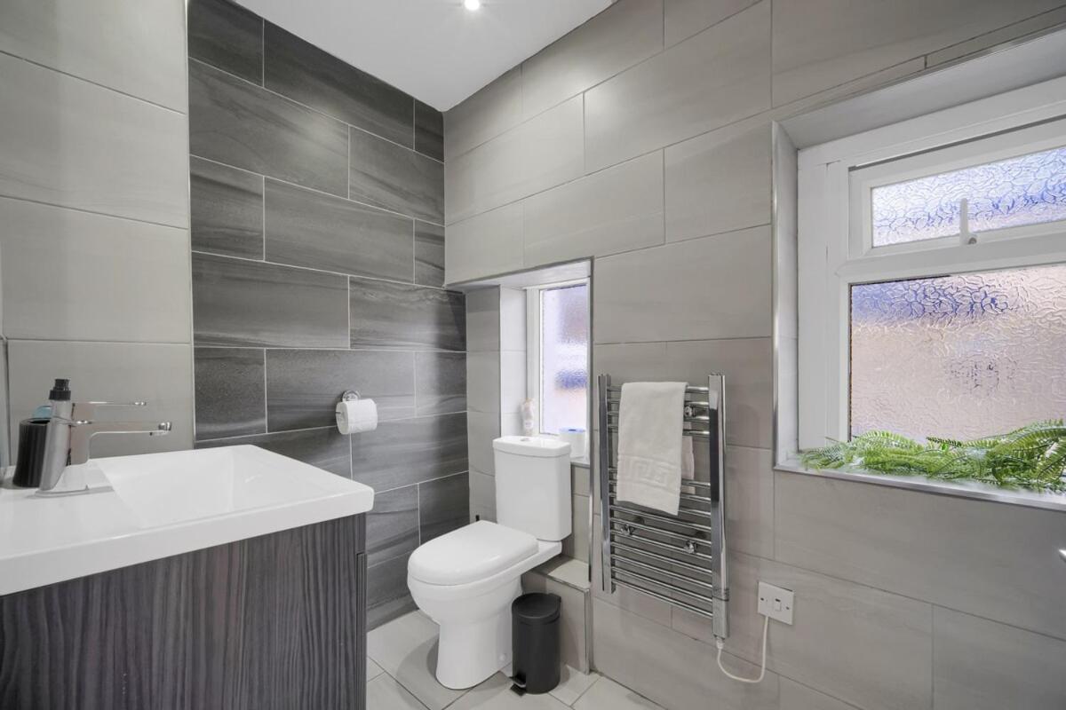 Spacious - - Fast Wifi - Netflix * Cardiff