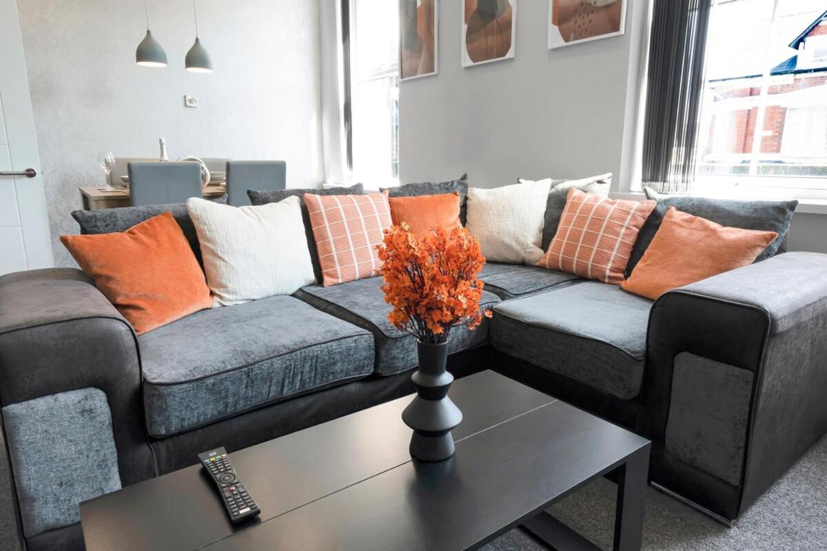 Spacious - - Fast Wifi - Netflix Apartment