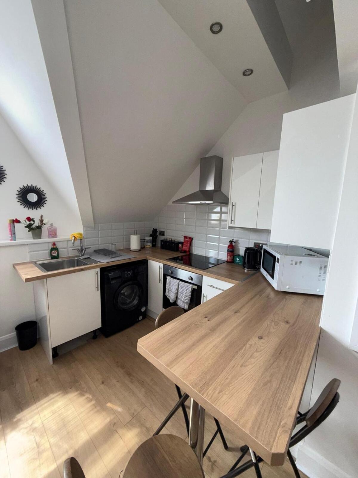 Cosy 2 Bed Bay Retreat! Cardiff