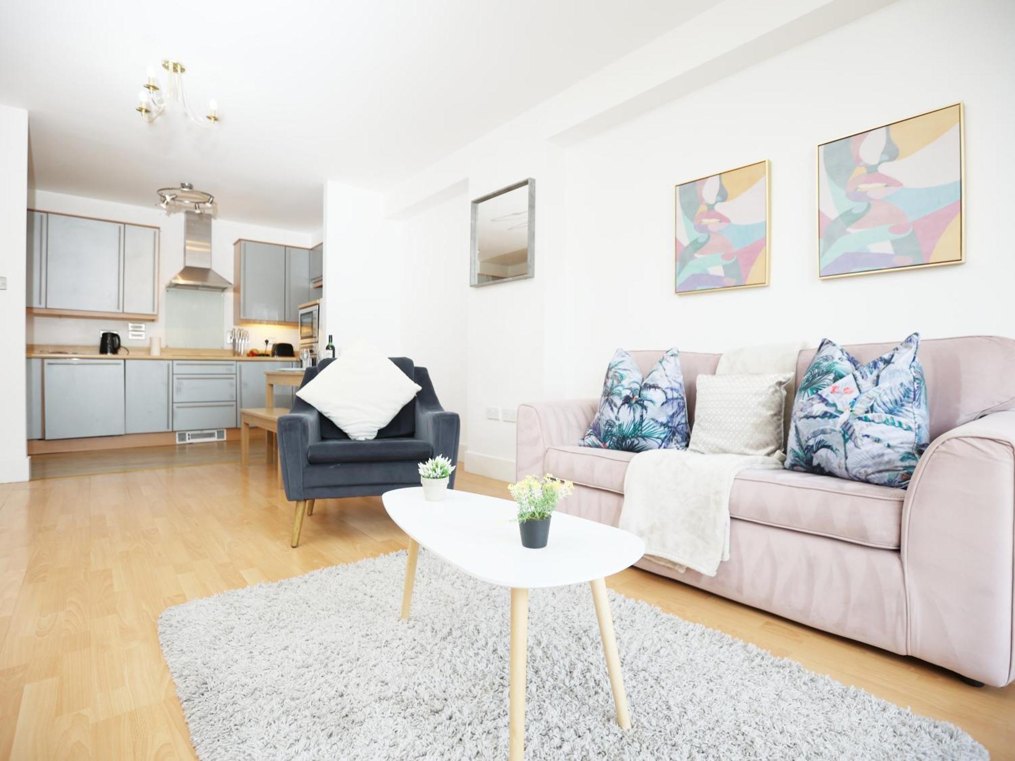 Apartment Queen Street By N And N Stays, Close To Centre, Restaurants And Shops, Secure Private Parking