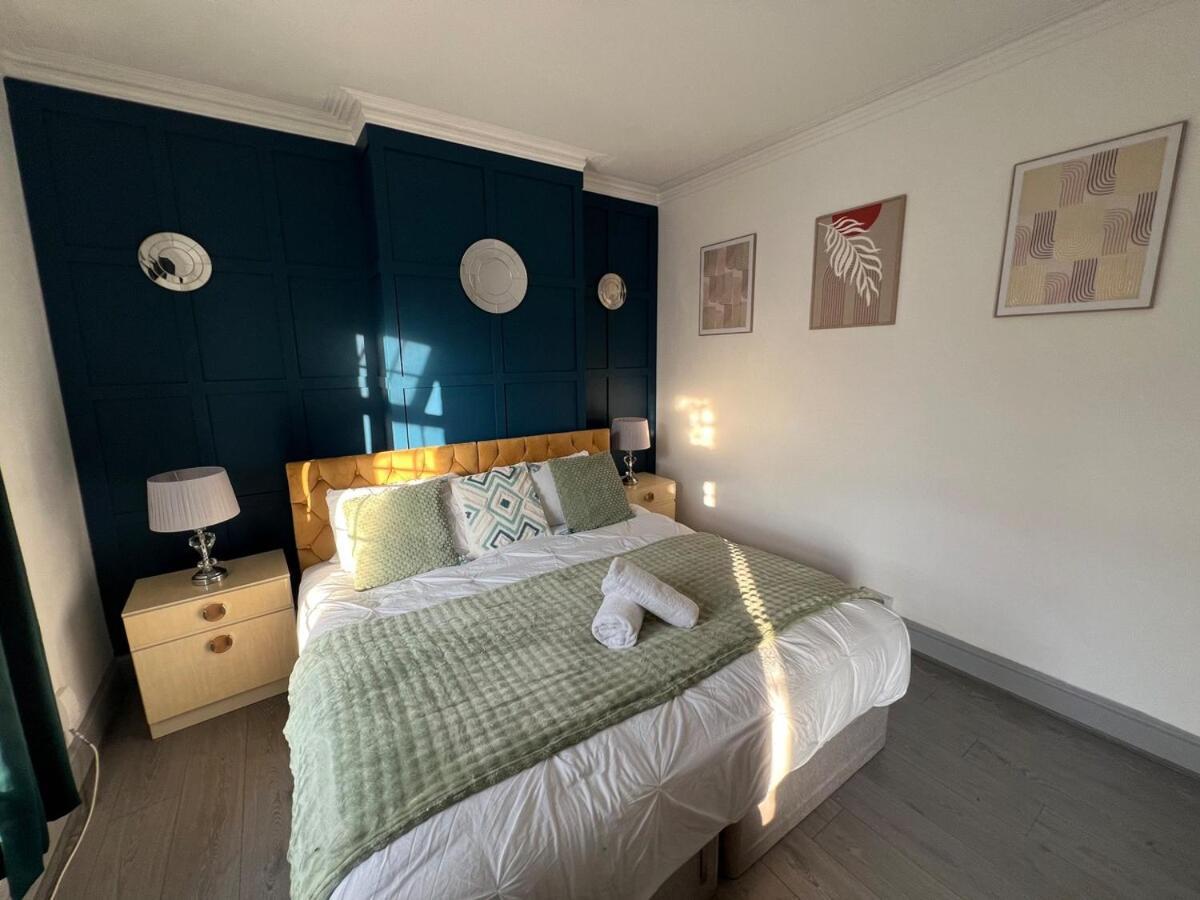 Spacious 4 Bed House In Great Location *