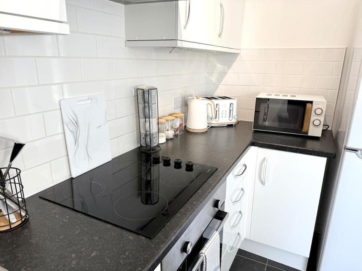 Centre Embankment View Sleeps 3 * Cardiff