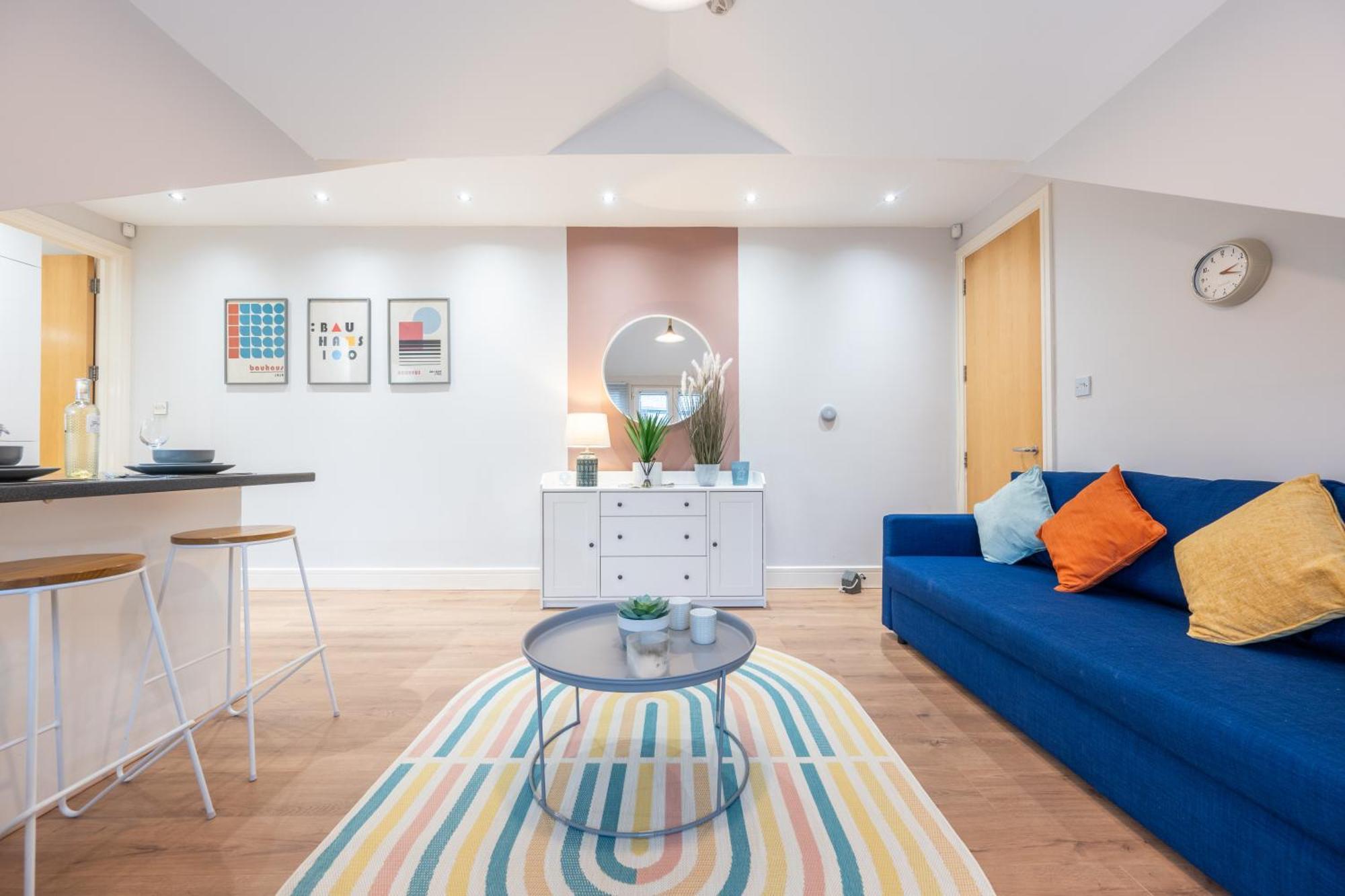 2 Bed - Centre - Free Parking Cardiff