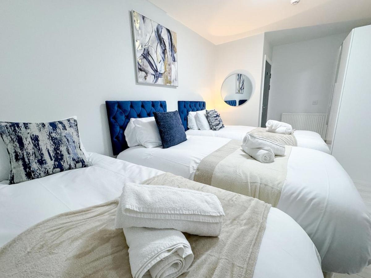 Modern & Cozy - City Centre 2-Bed Flat With Garden Apartment