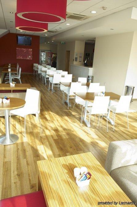 Travelodge Atlantic Wharf 3* Cardiff