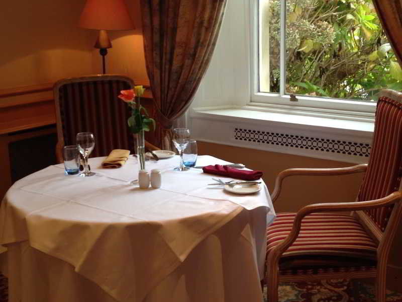 Hotel St Mellons & 3*