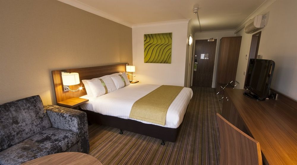 Hotel North M4 Jct 32, An Ihg 3*
